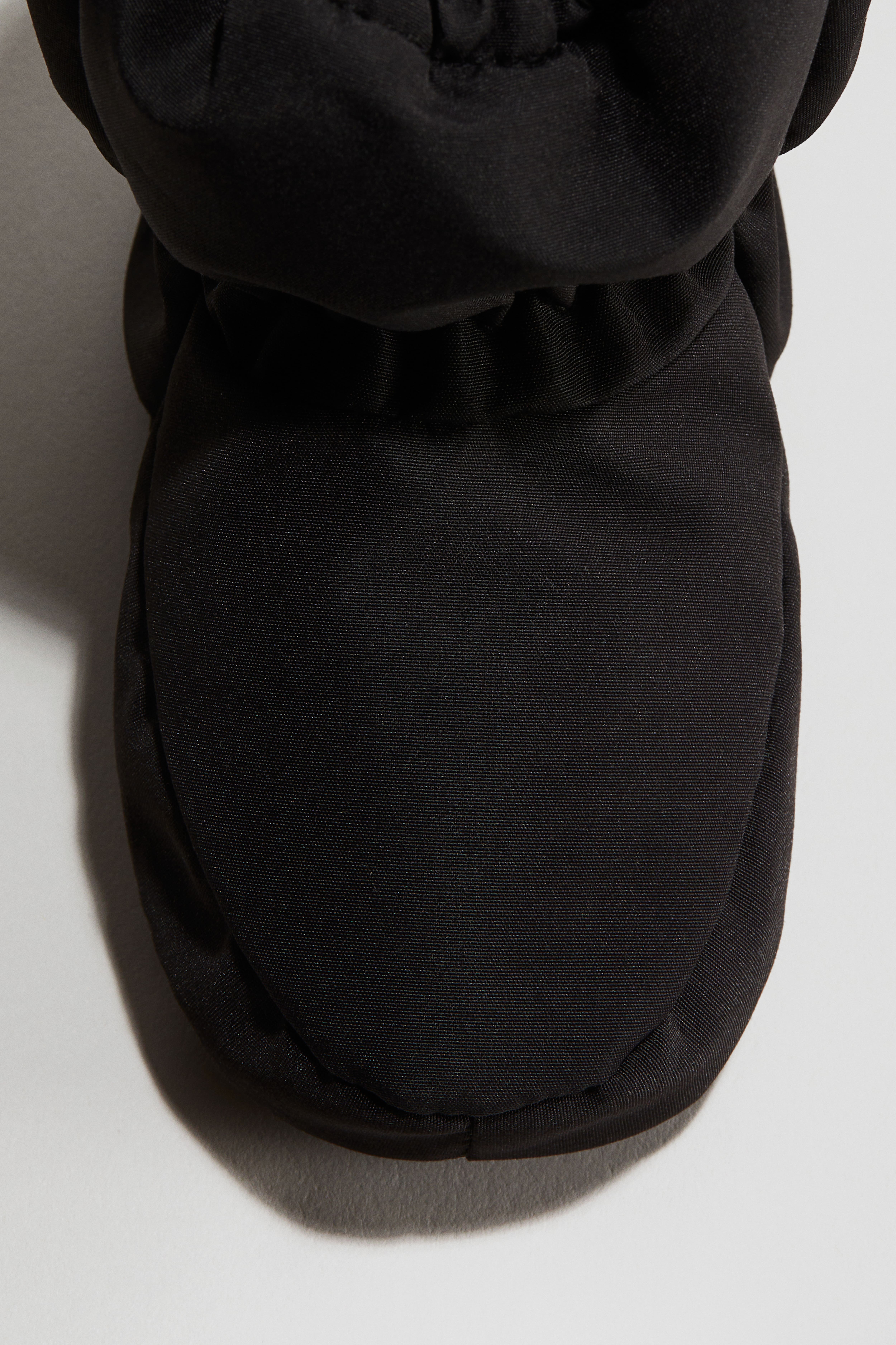 Water-Repellent Slipper Socks