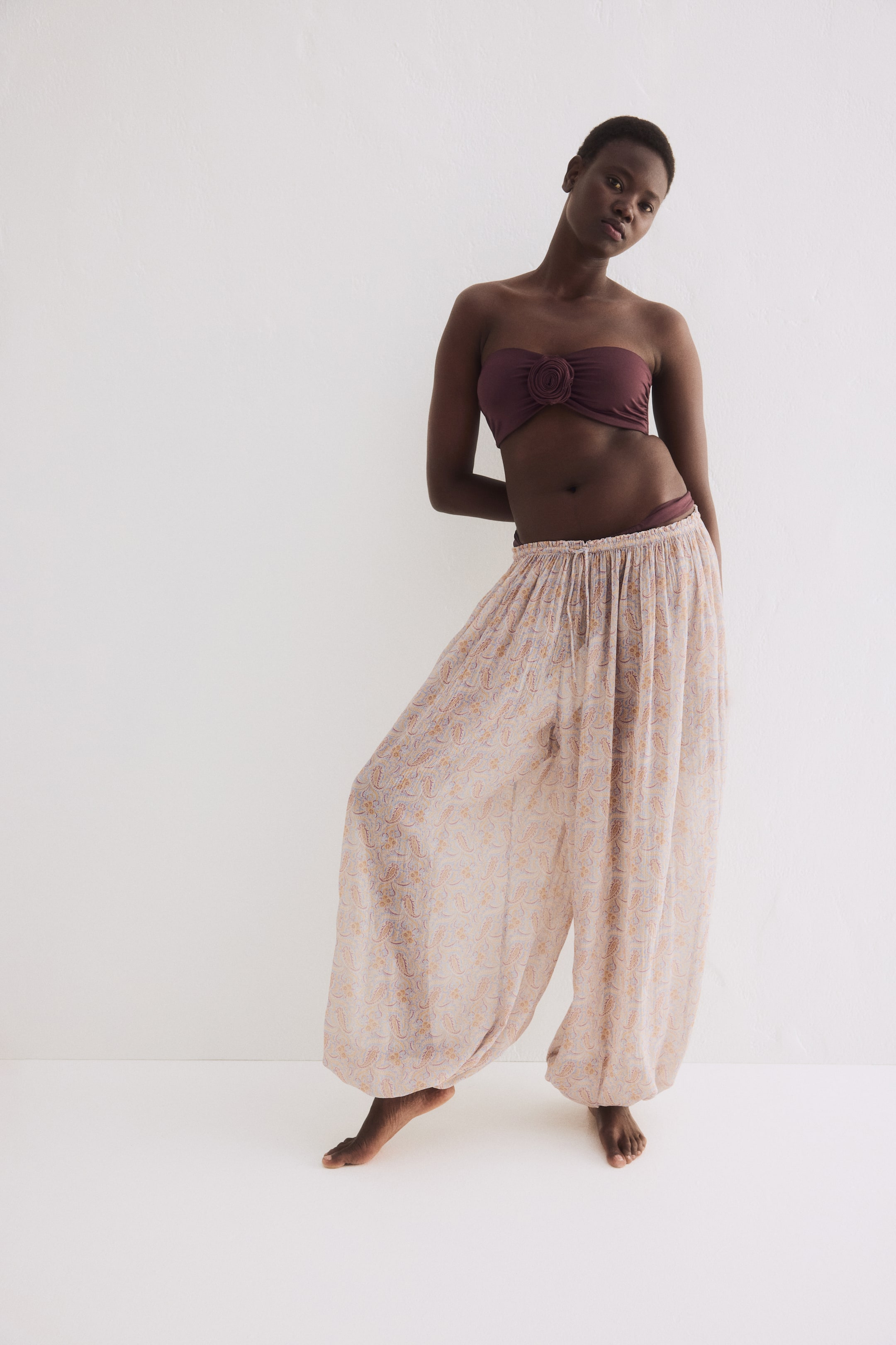 Женские брюки H&M Crinkled Balloon Beach Pants — фото 3
