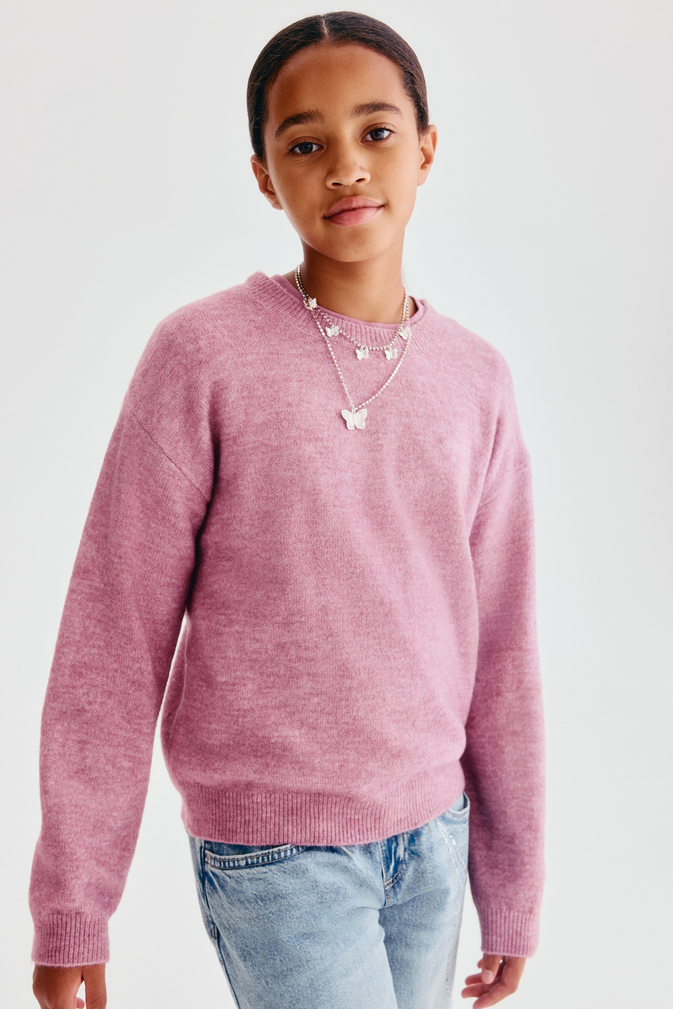 Loose-fit jumperModel