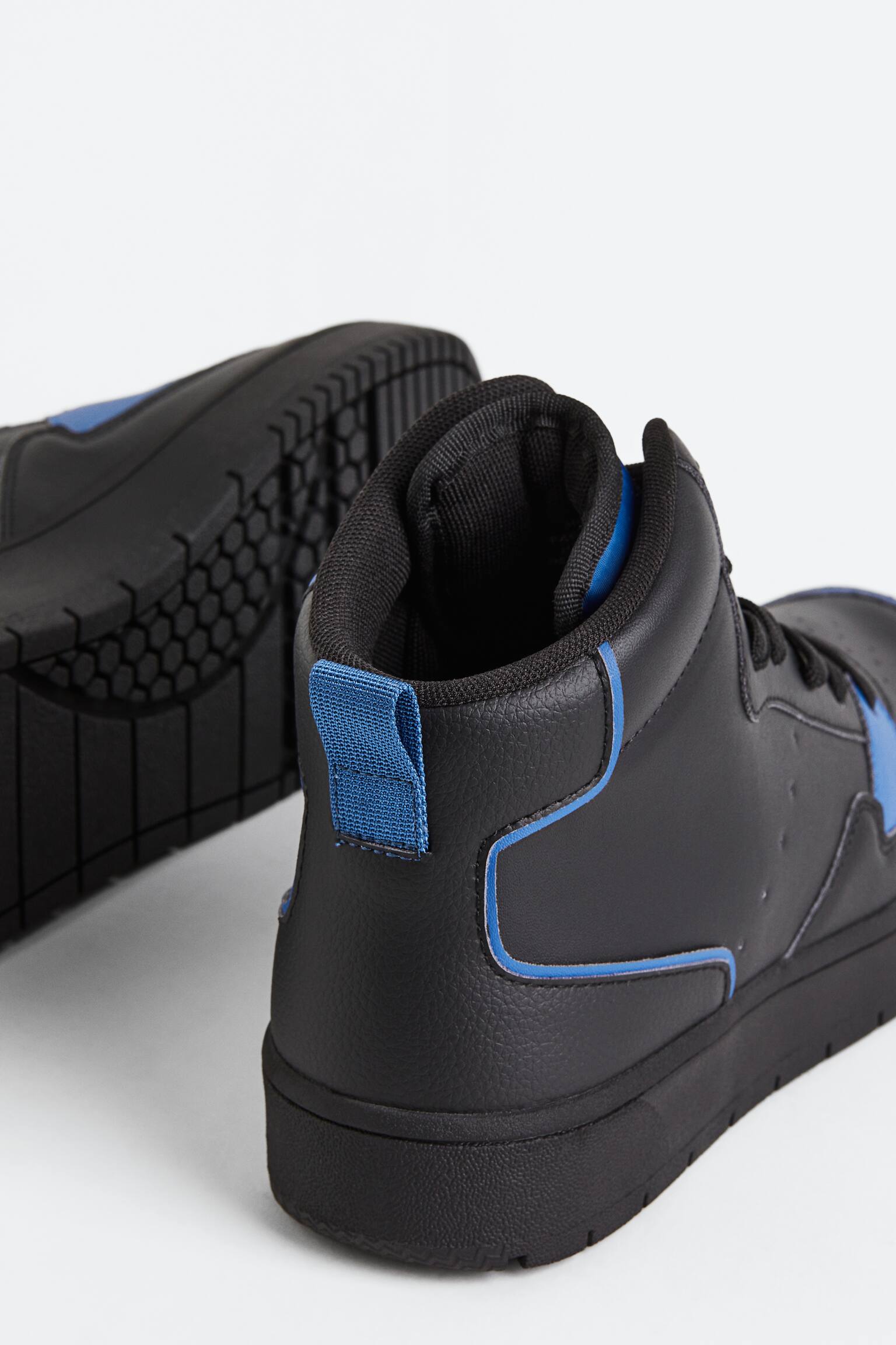 Hi Top Sneakers - Black/Blue - 3