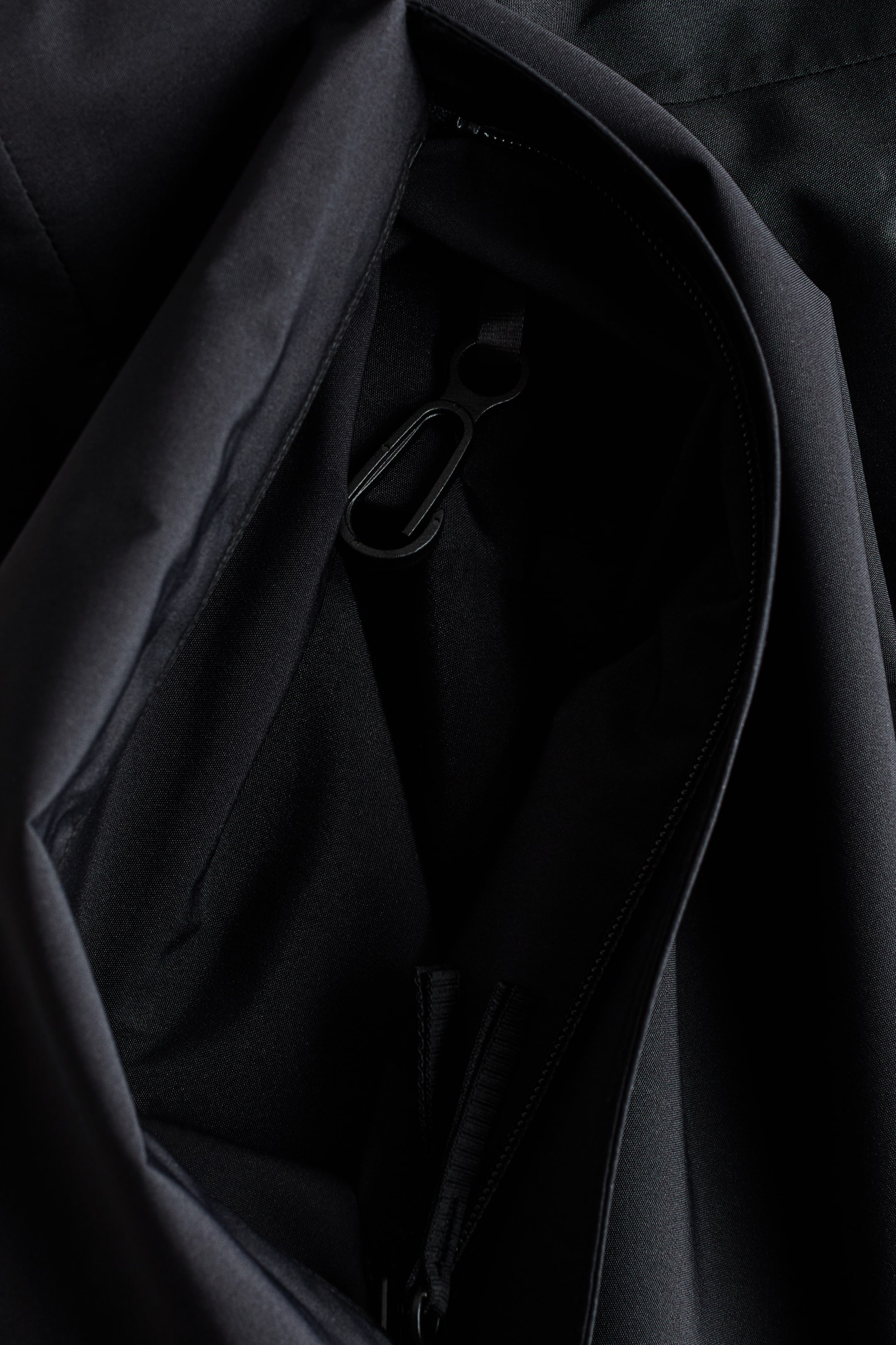 Мужские куртки H&M Packable Rain Jacket with StormMove™ — фото 9