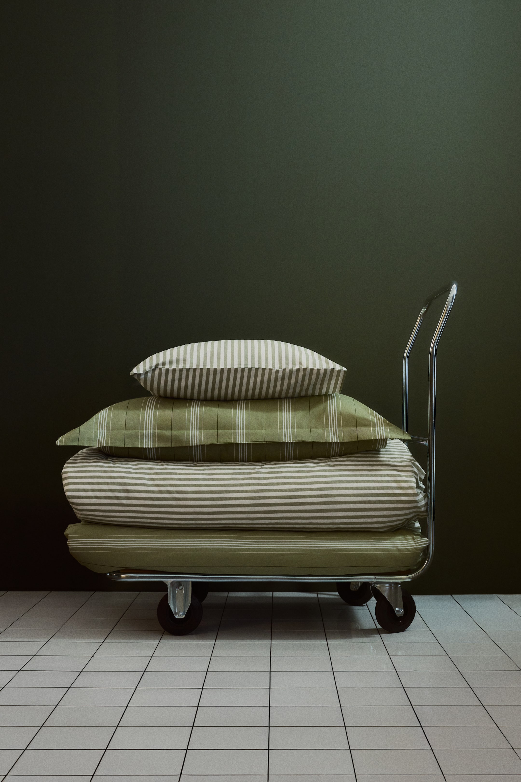 Se større billede: Enkelt sengesæt i bomuld - Salviegrøn/Hvidstribet - Home All | H&M DK 1