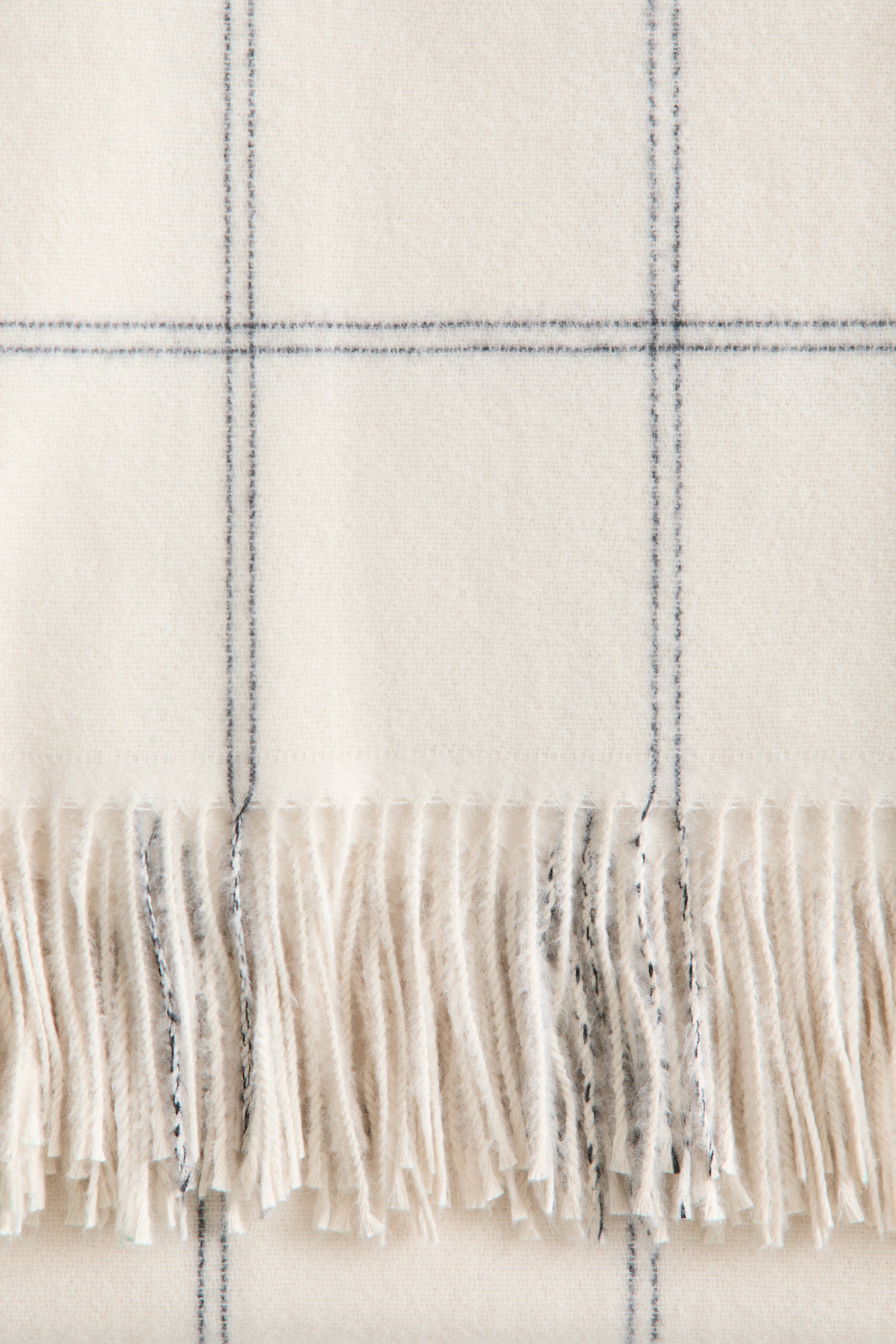 Fringed Throw