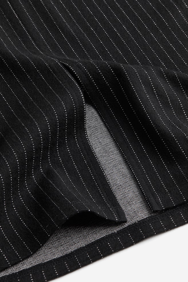 Slit-hem skirt - Black/Pinstriped/Black/Dark grey/Pinstriped - 6