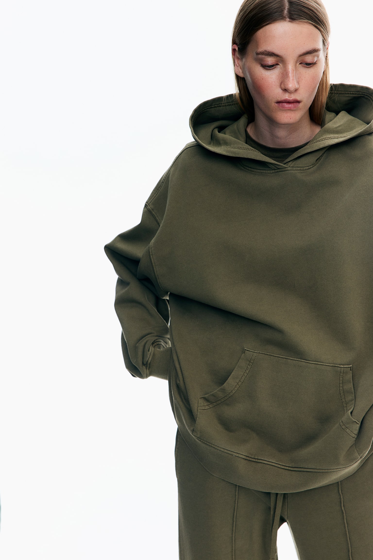 Oversized hoodie - Dark khaki green/Light beige - 4