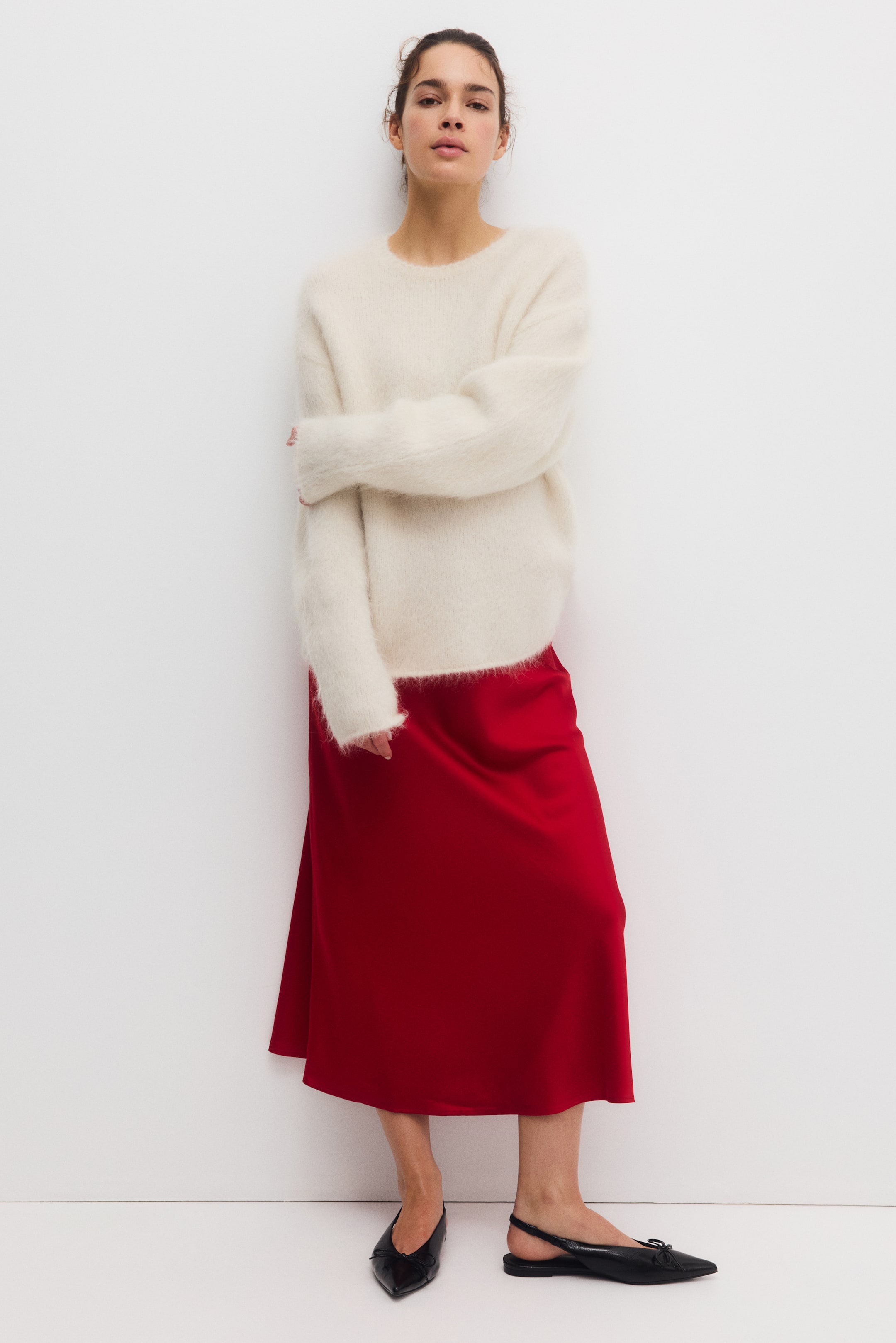 הצגת תמונה גדולה יותר: MAMA חצאית קומבניזון מסאטן - אדום - Ladies | H&M IL 2