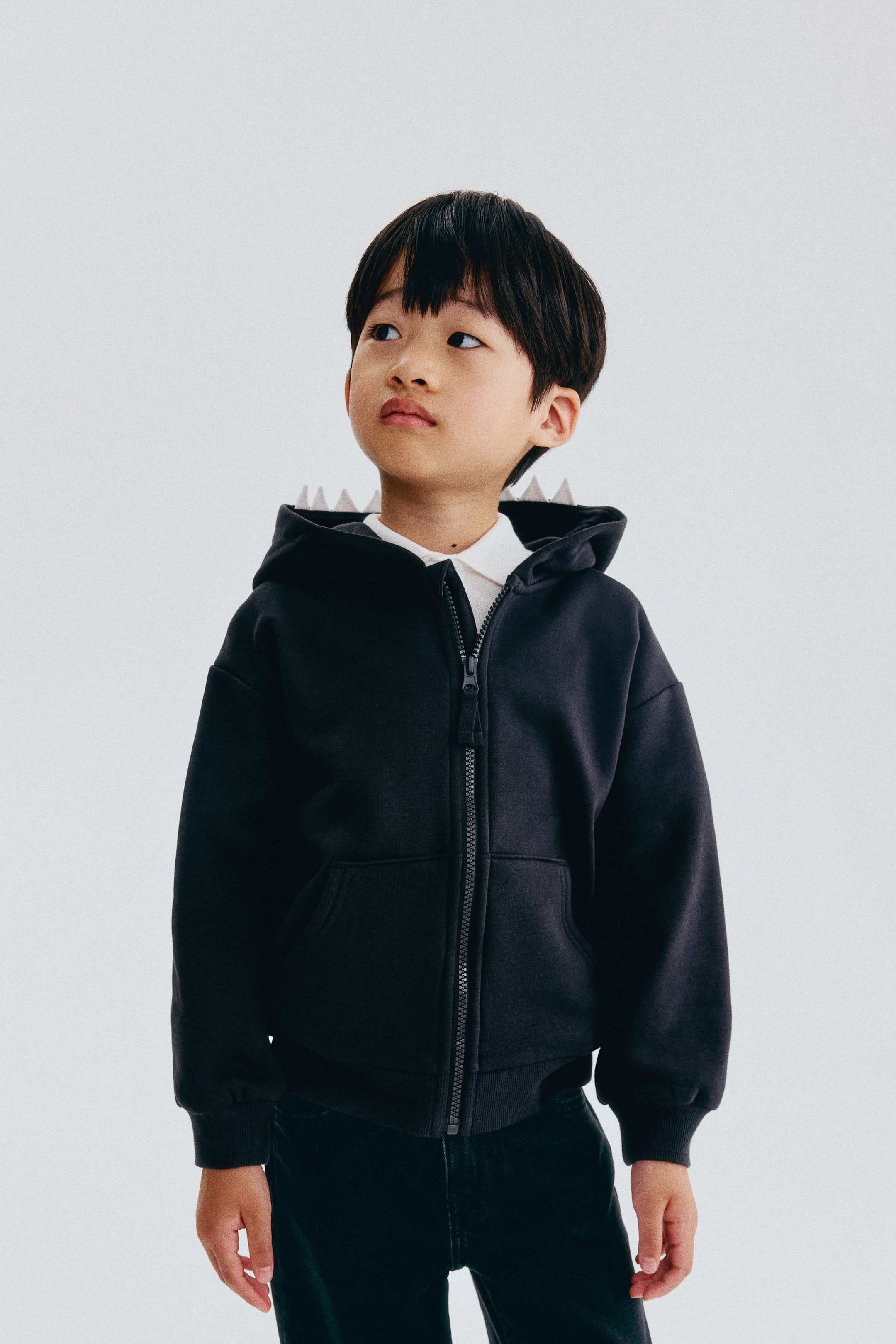 Veste à capuchon glissière avec applications