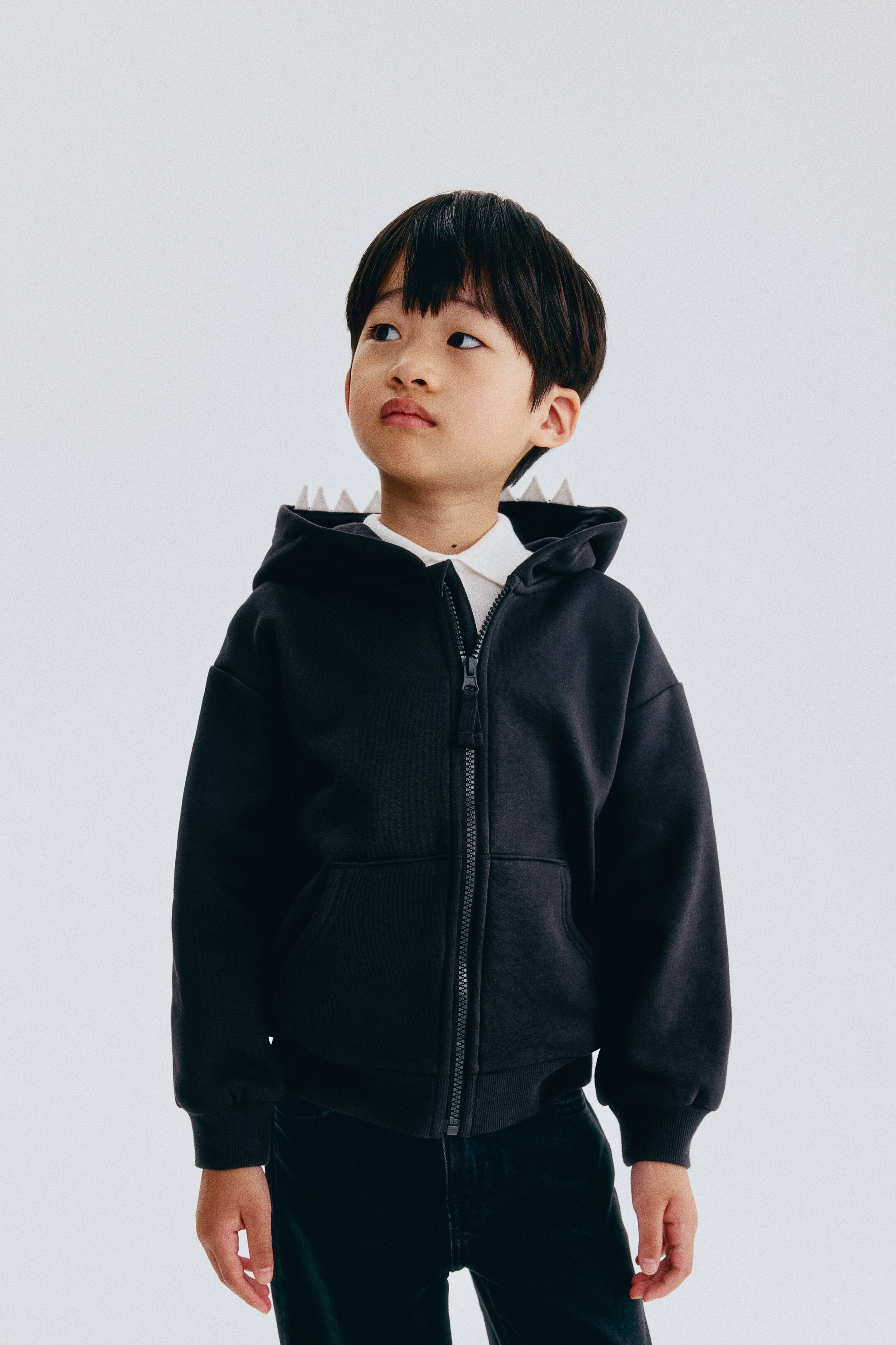 Veste à capuchon glissière avec applications