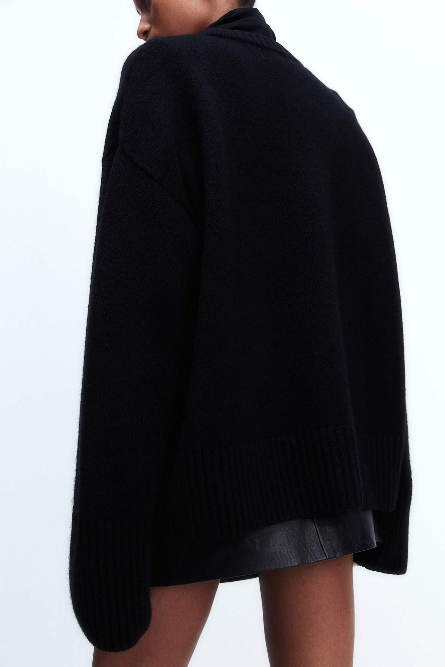 Oversized cashmere-blend jumper - Black/Dark grey/Light beige/Greige - 5