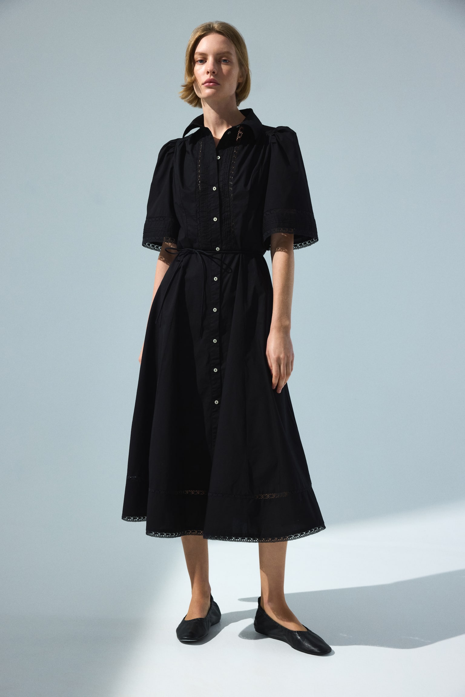 Rochie tip cămașă de bumbac cu pliuri decorative - Negru - 2