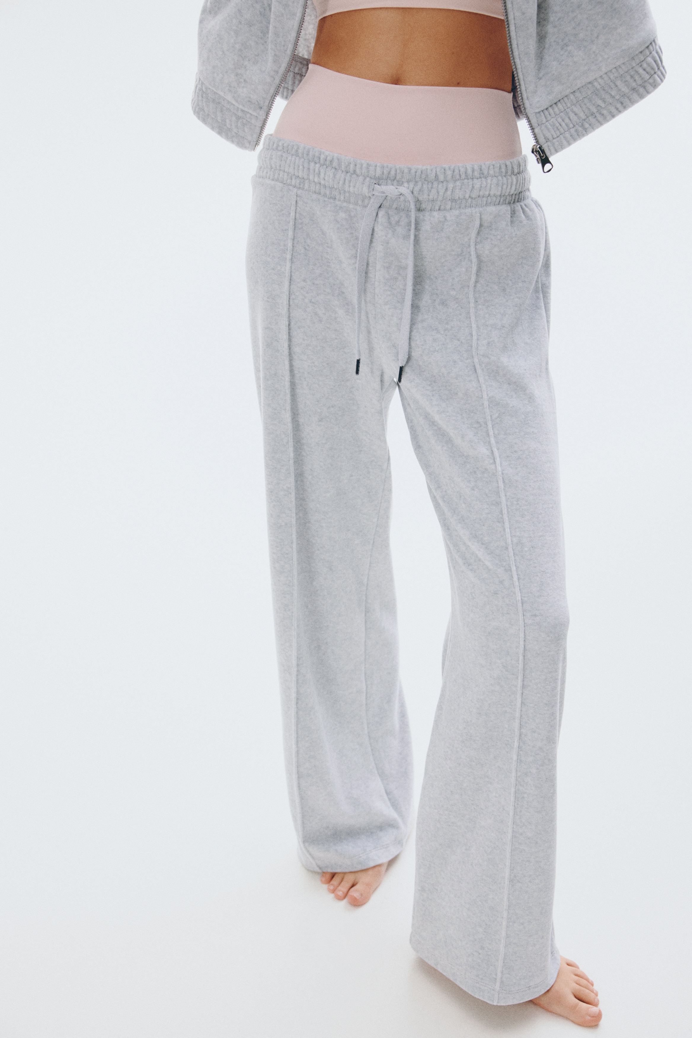 Women's Gray melange Wide-Leg Velour Joggers | H&M CA