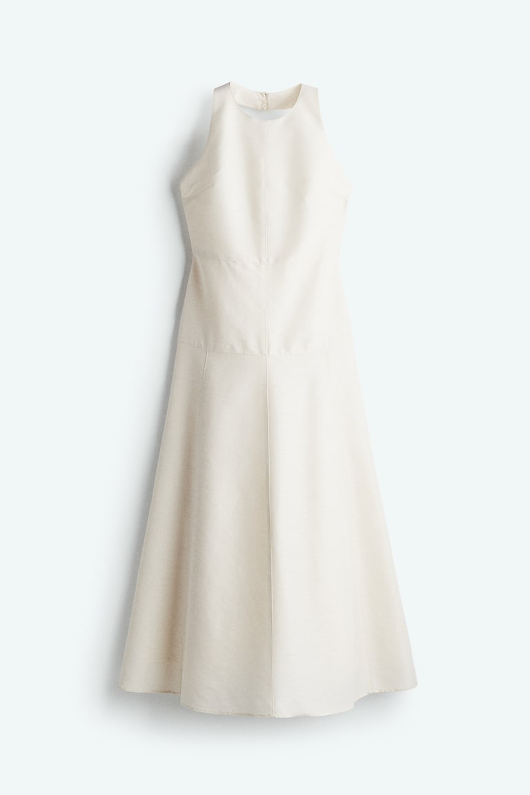 Haljina s halter izrezom