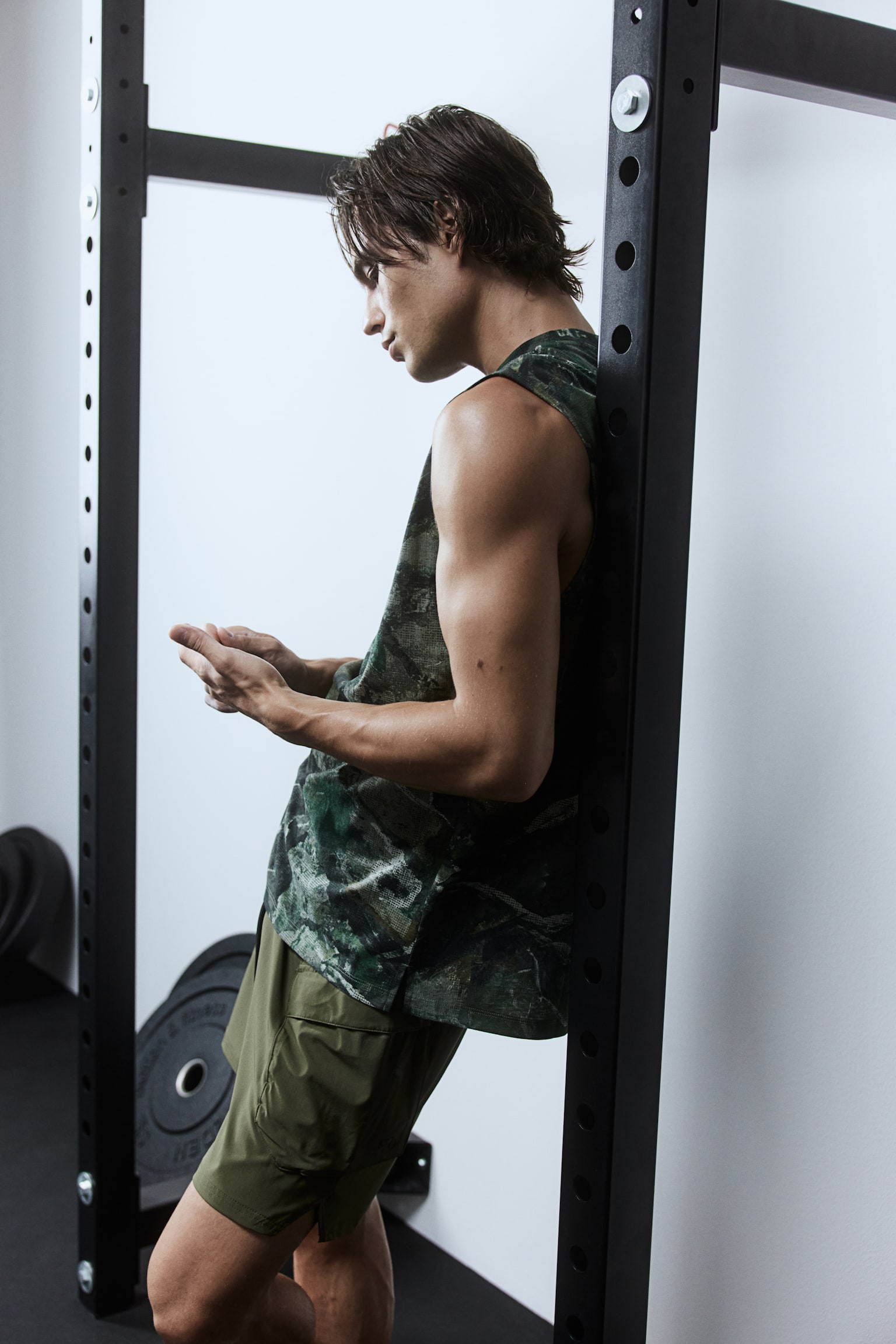 Loose Fit Sports vest top in DryMove™ - Khaki green/Patterned/Black/Patterned/Black - 3