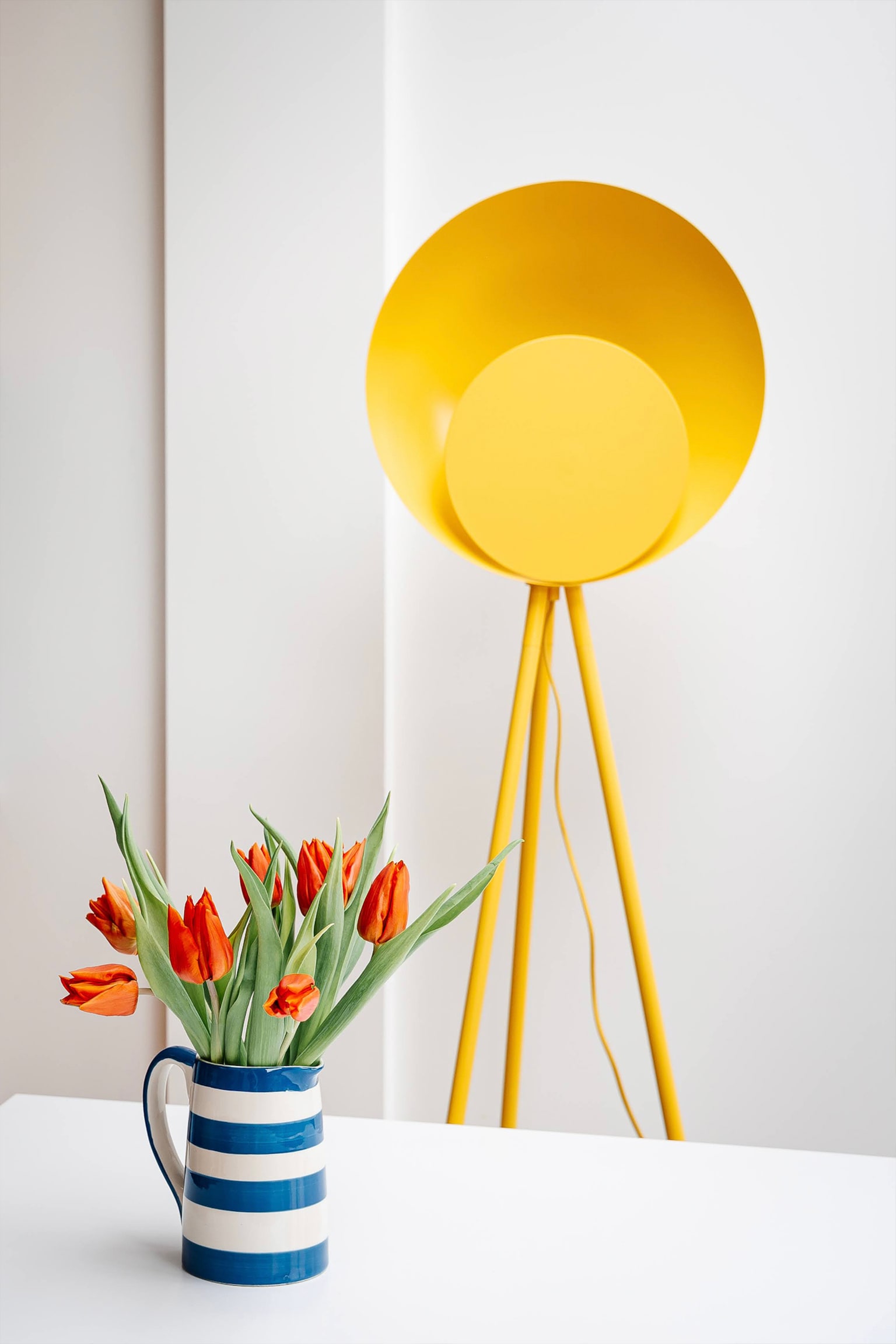 Diffuser Floor Lamp - Yolk Yellow - 2