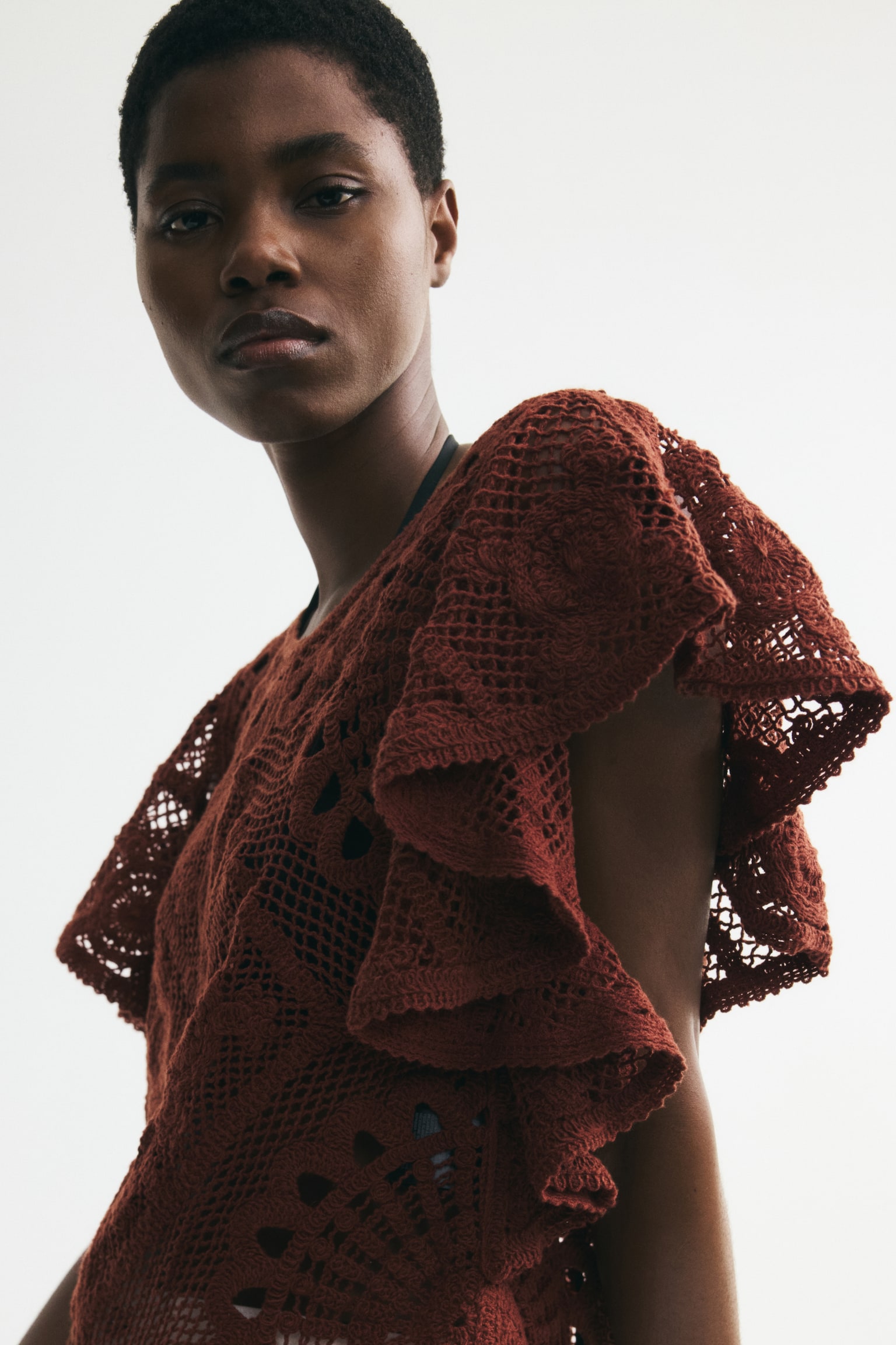 Camisola com mangas de folho em estilo crochet - Vermelho ferrugem escuro/Bege - 1