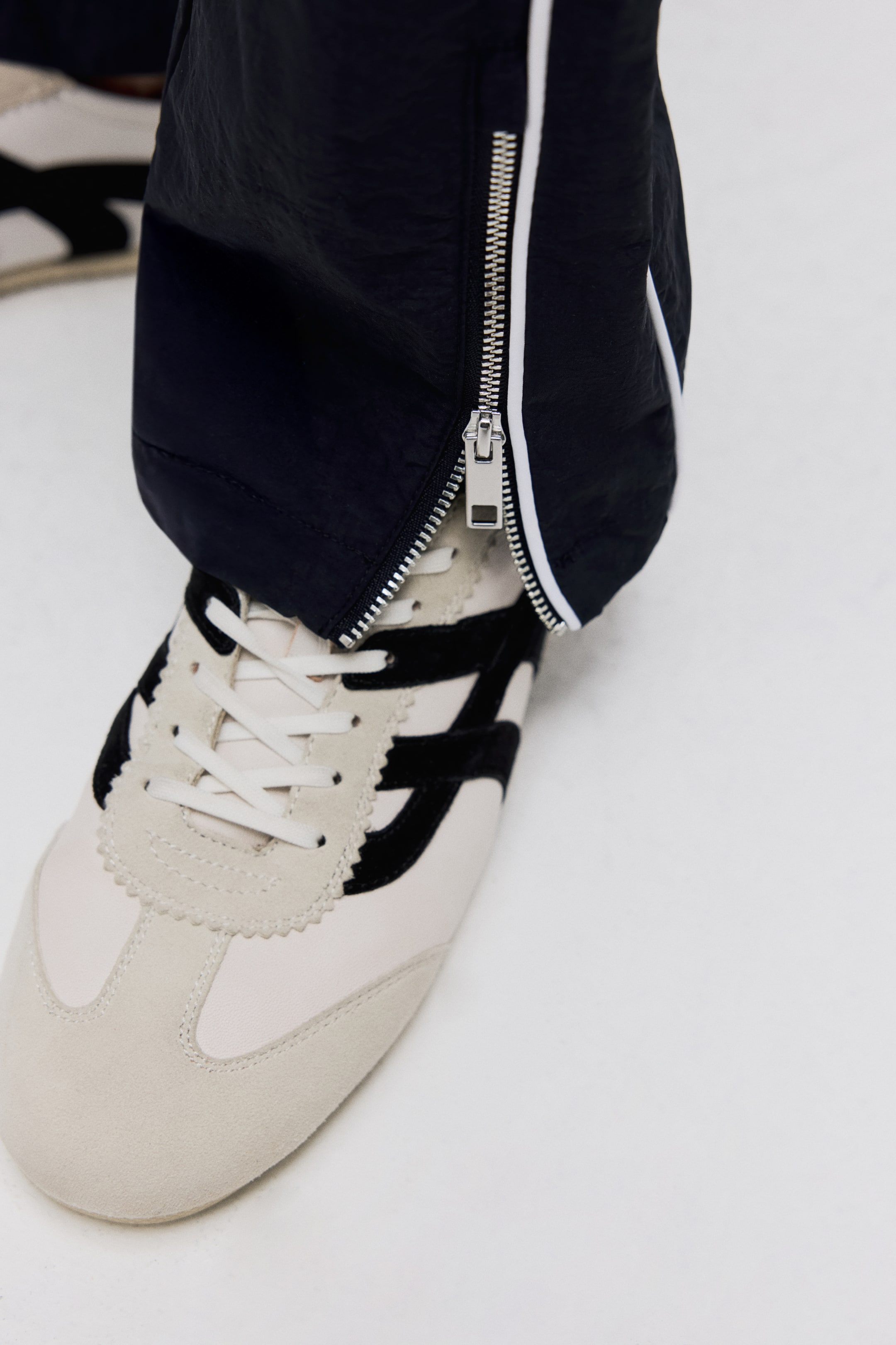 Pantalon de survêtement à jambes effilées