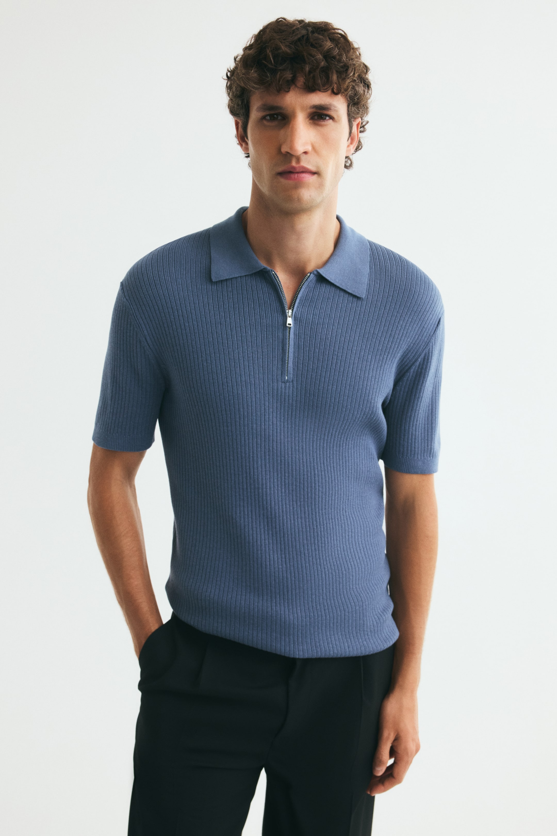 拡大画像を表示: スリムフィットポロシャツ - ダスティブルー - Men | H&M JP 1