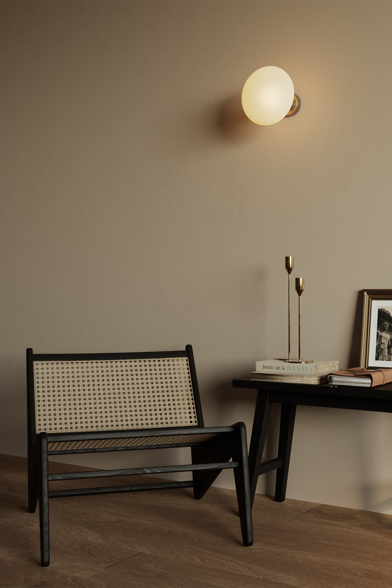 Idra Metal Wall Sconce With Light Bulb - Brushed Titanium/Brushed Bronze/Black