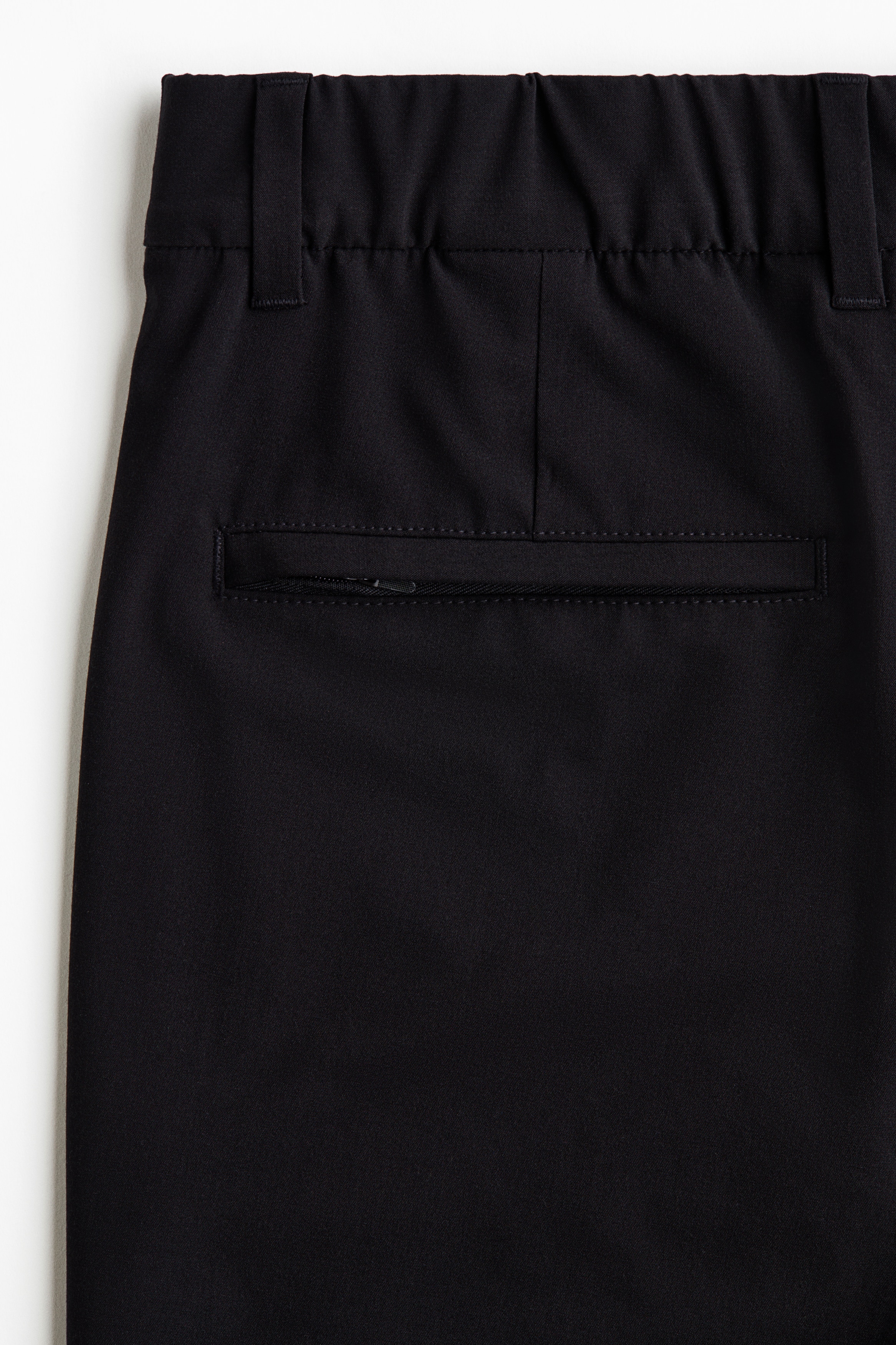 Four-Way Stretch Loose-Fit Chino Shorts by H&M