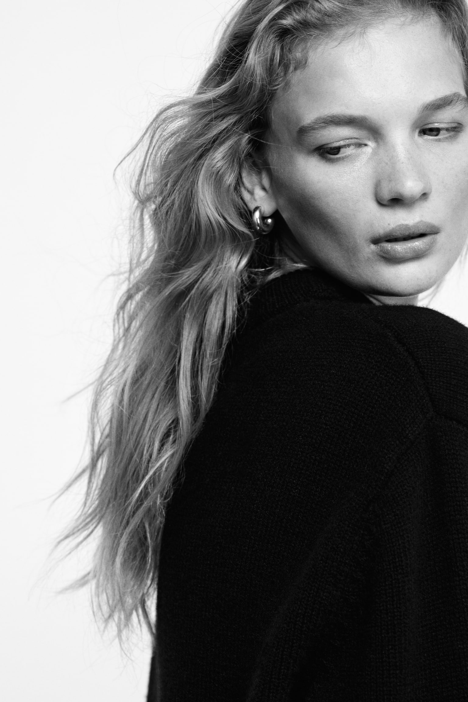 羊毛套衫 - 黑色/淺米色 - 4