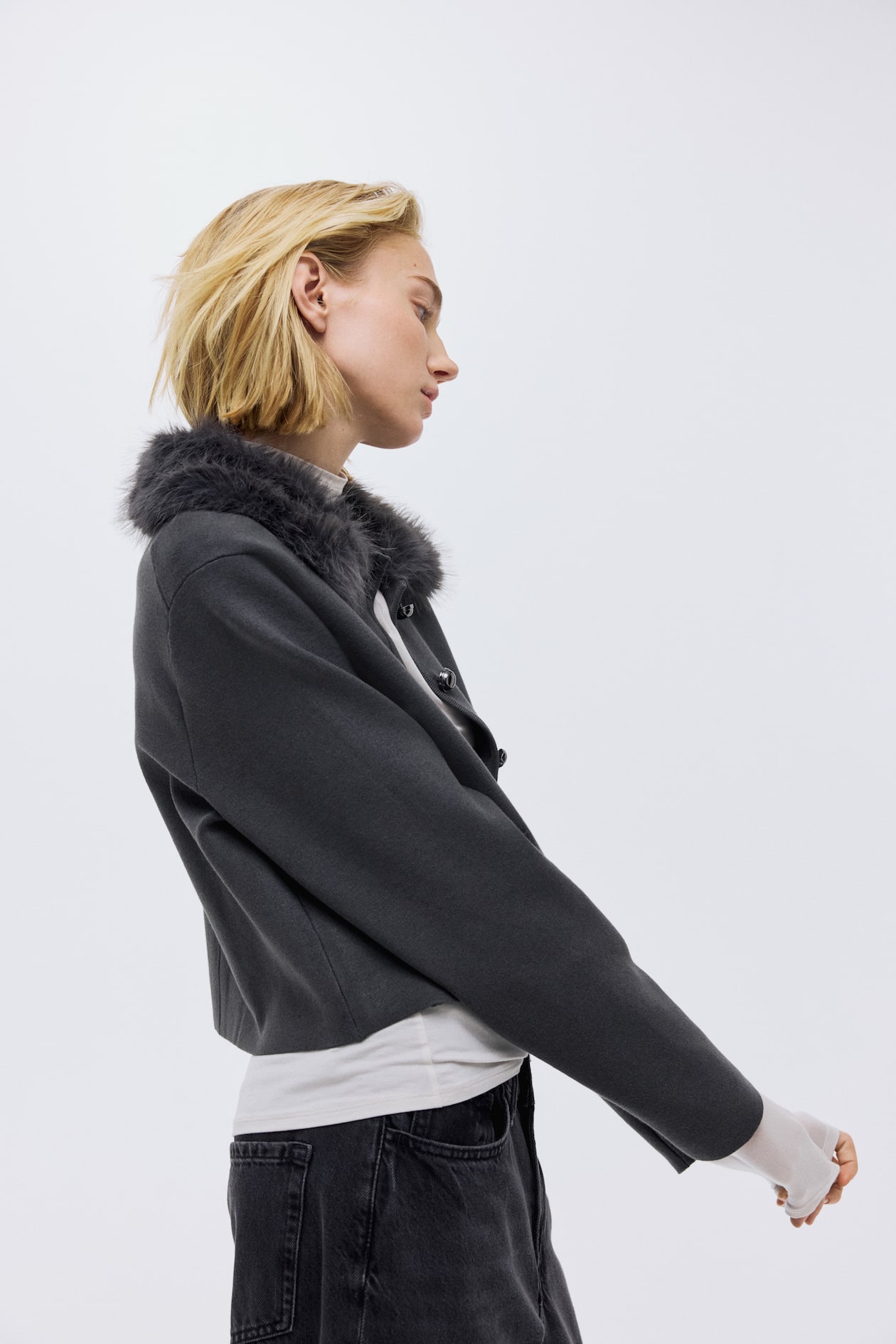 Fine-Knit Cardigan with Collar - image 4