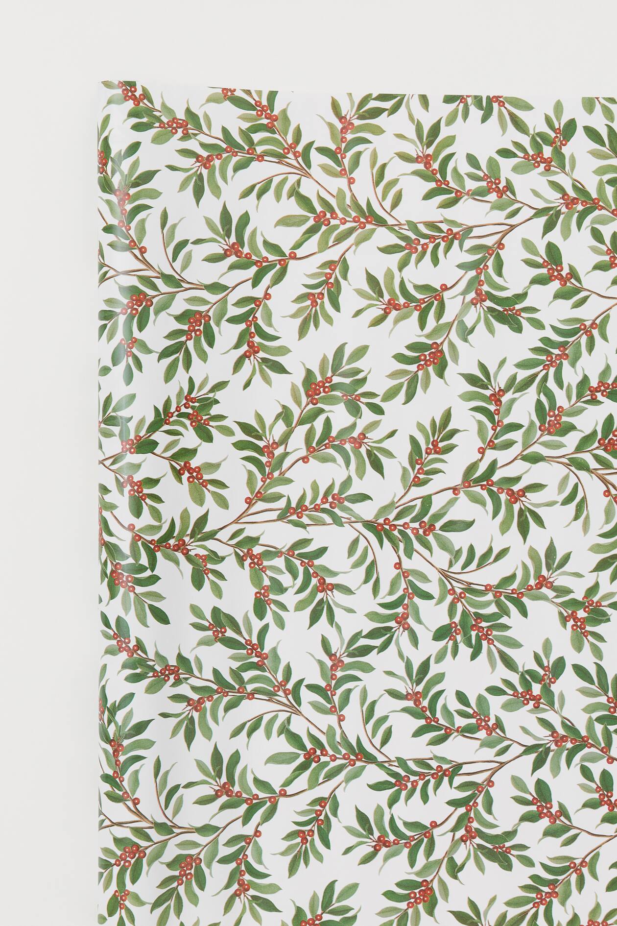 Gift Wrap - White/holly - Home All | H&M US