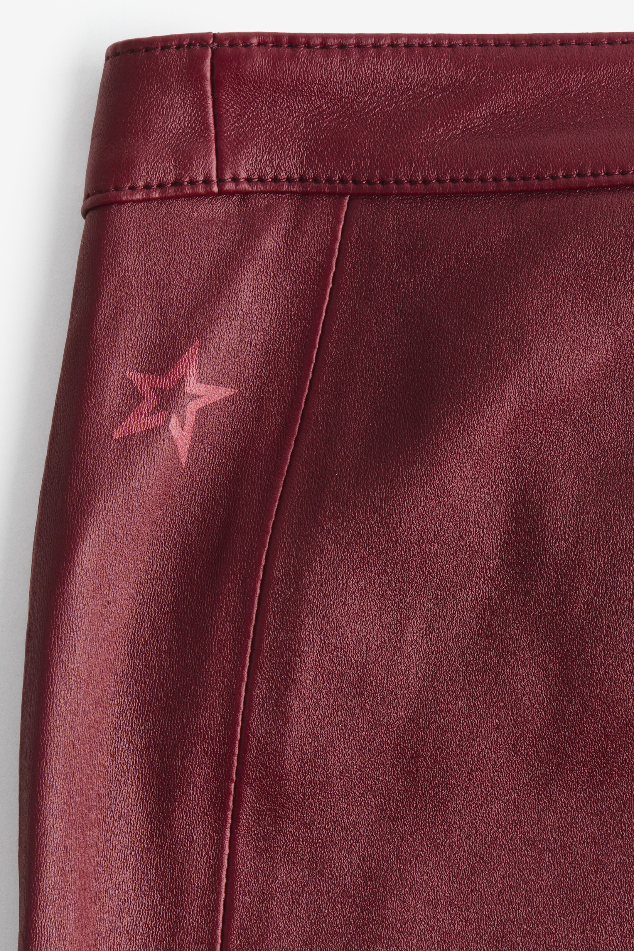 Büyük resmi görüntüle: Deri Pantolon - Bordo - KADIN | H&M TR 10