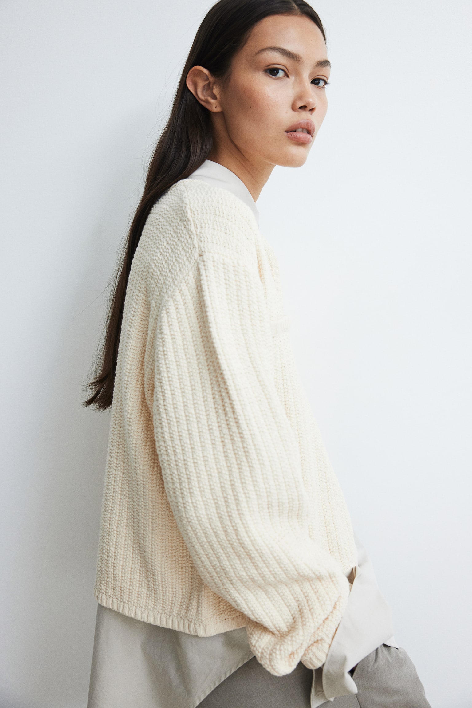 Short Textured Knit Cardigan - Cream/Black - 5