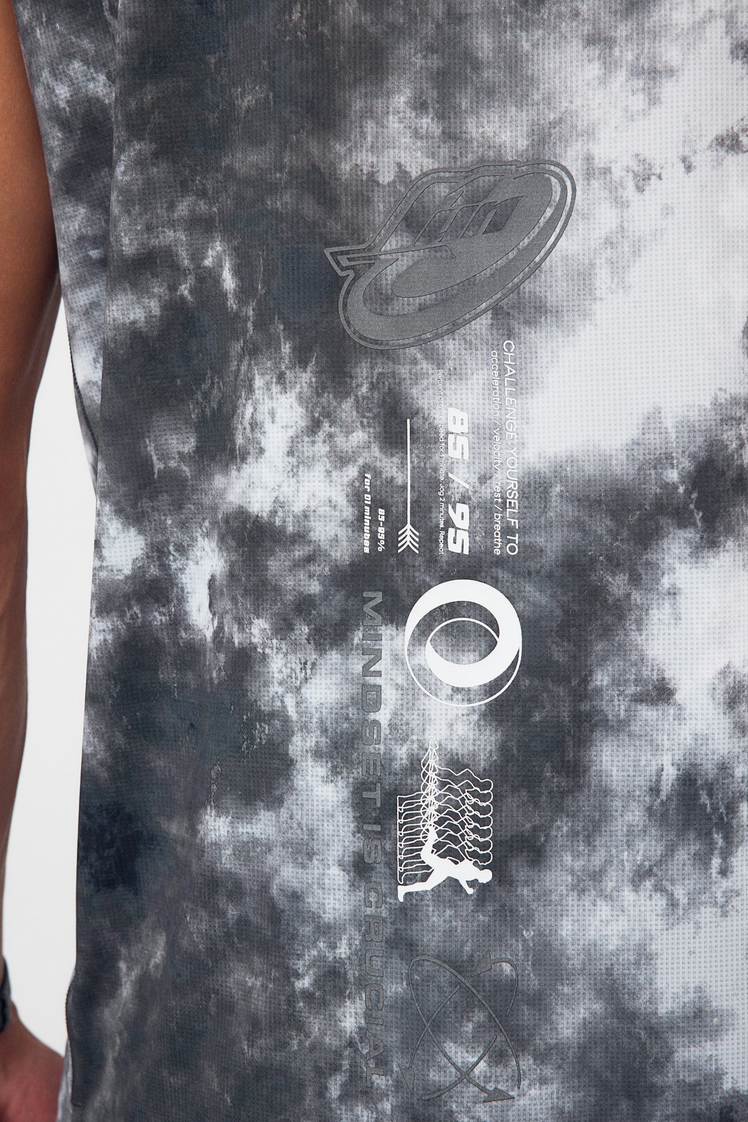 Regular Fit Running Tank In DryMove™ - Black/Tie dye/Dark grey/Runner/Black/Euphoric Run - 5