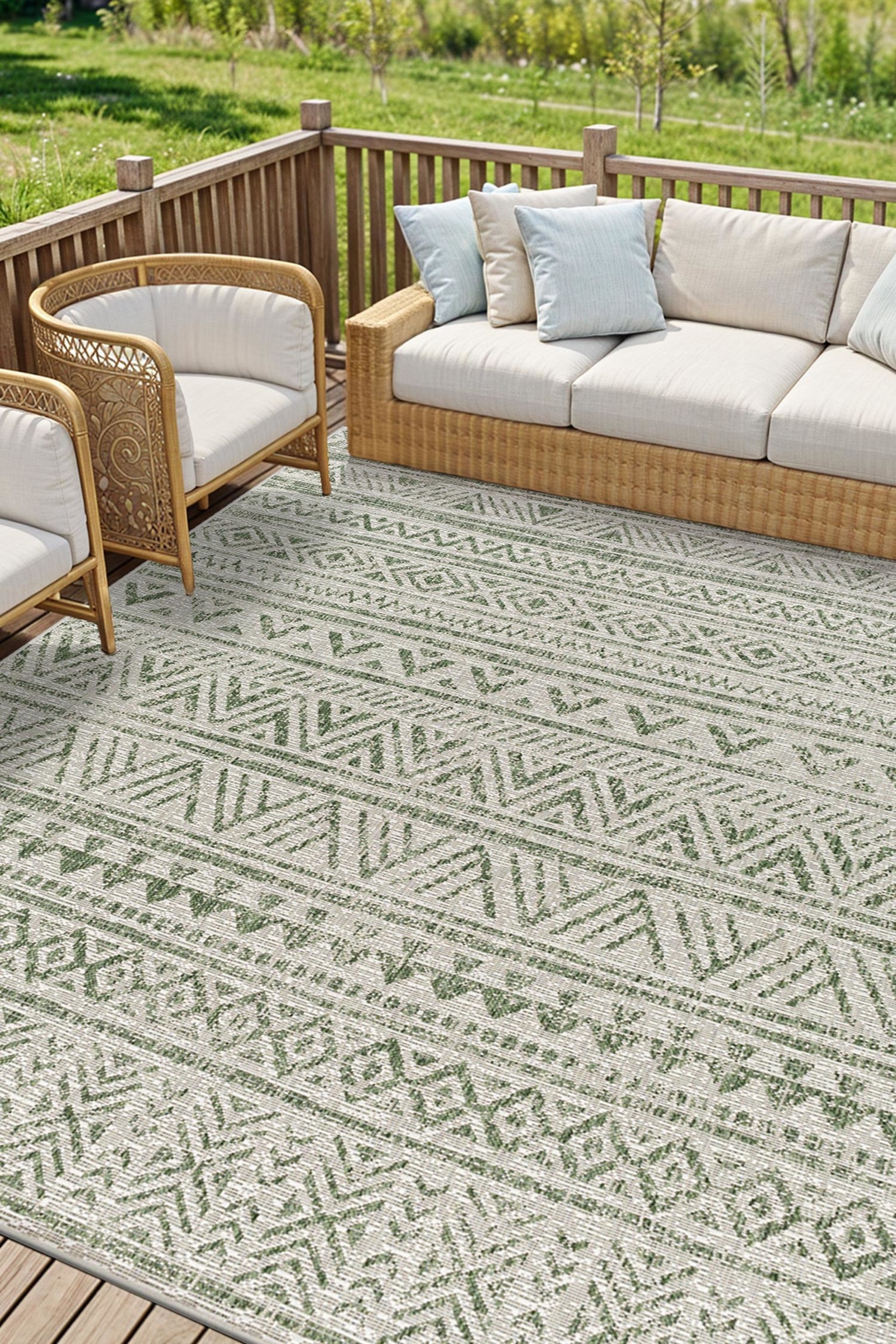 Diksha In- /outdoor Area Rug - Green, Ivory - 2