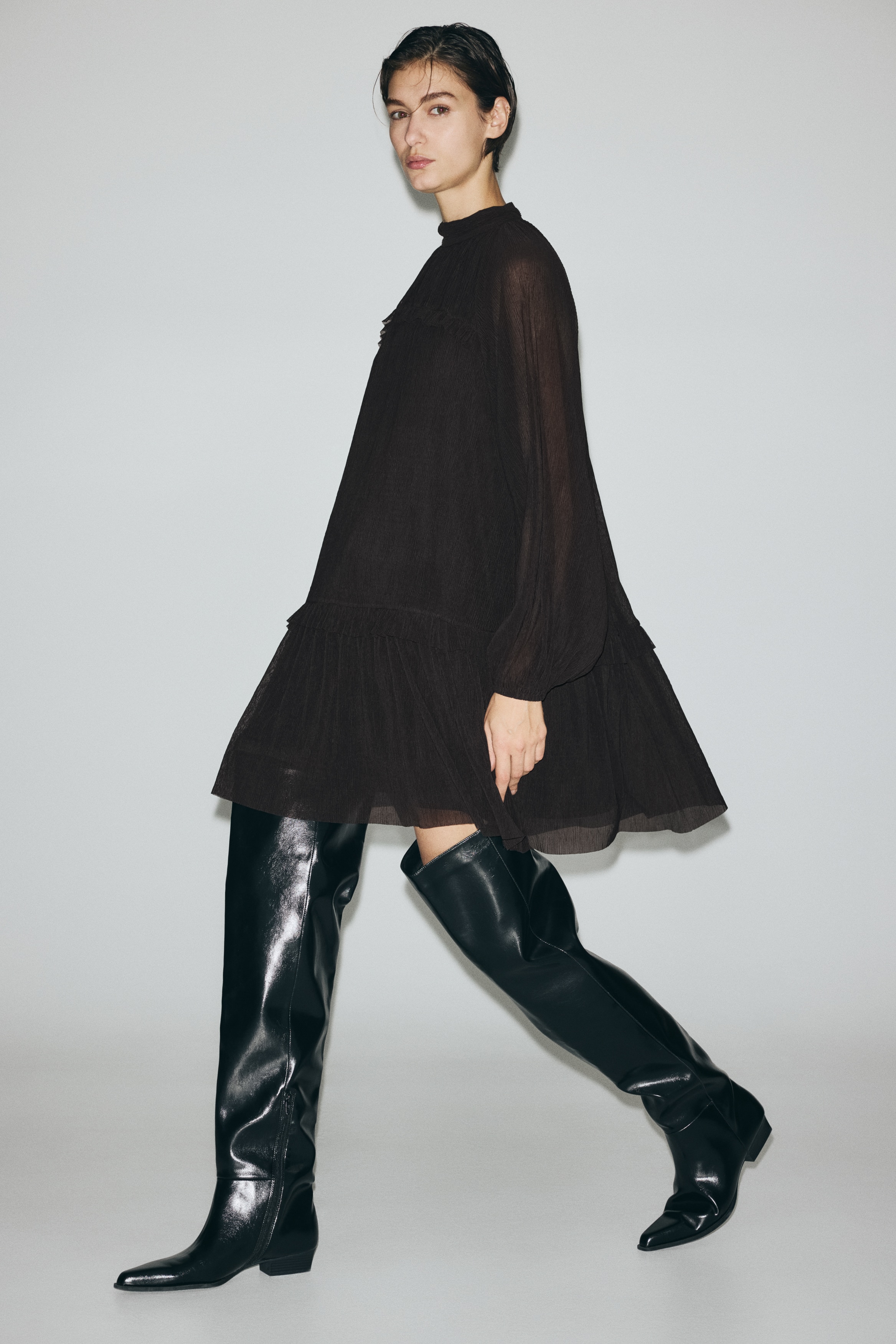 Πλισέ ζέρσεϊ φόρεμα - Σκούρο καφέ