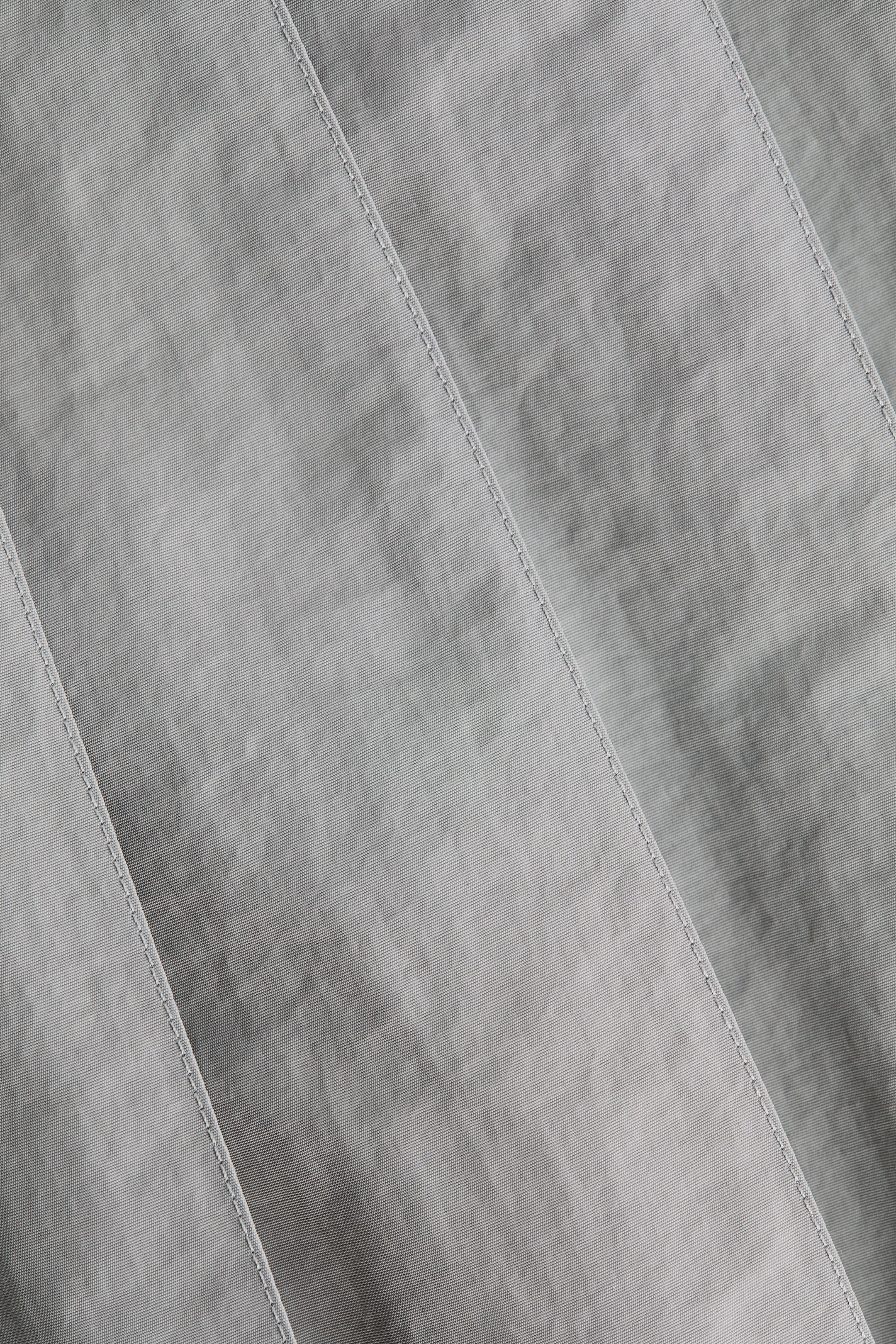 拡大画像を表示: プリーツスカートワンピース - グレー - レディース | H&M JP 2