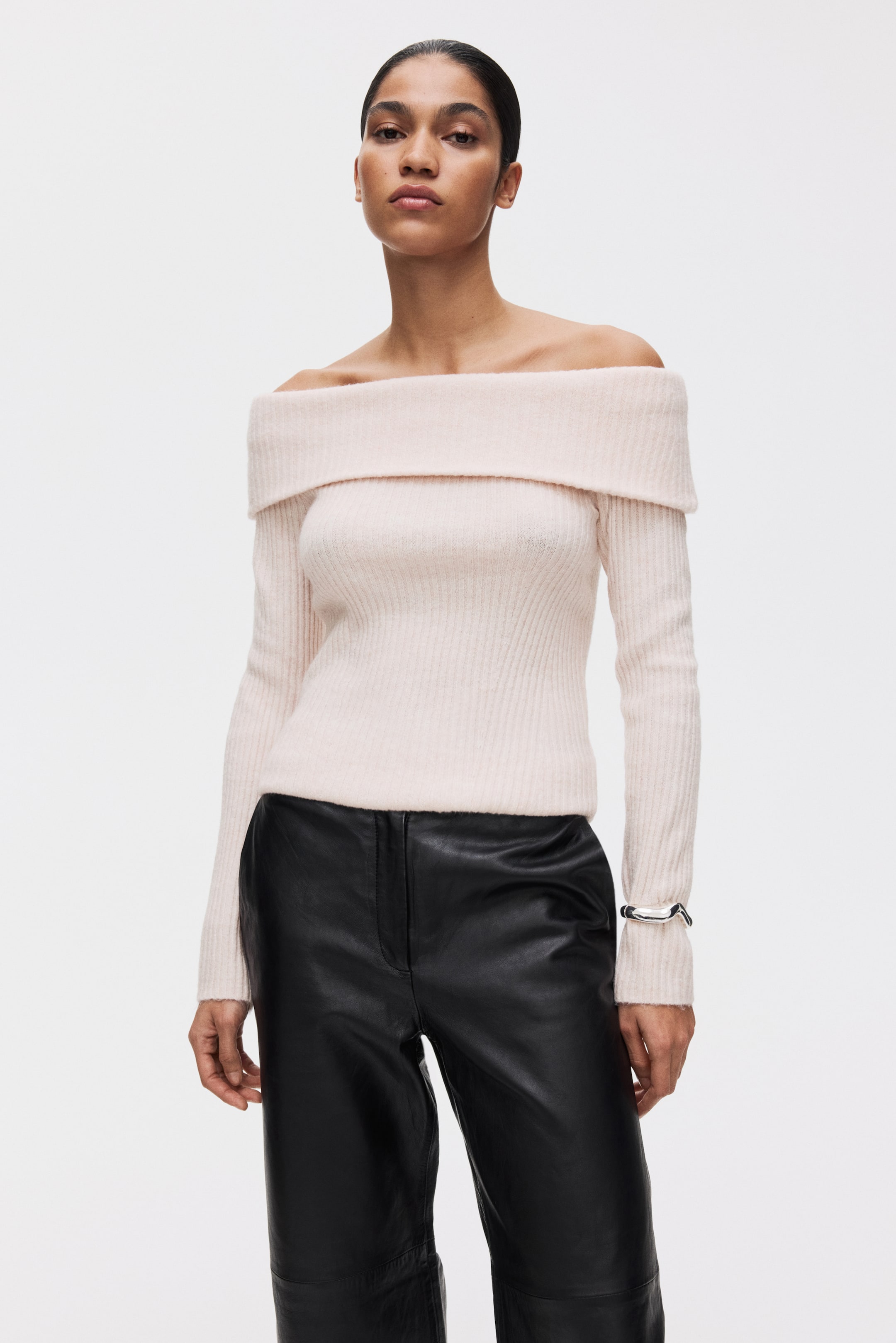 View larger image: Rib-knit off-the-shoulder top - Pale pink - Ladies | H&M HK 2