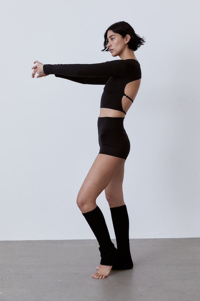 SoftMove™ Cropped sports top - Black/Rust brown - 7