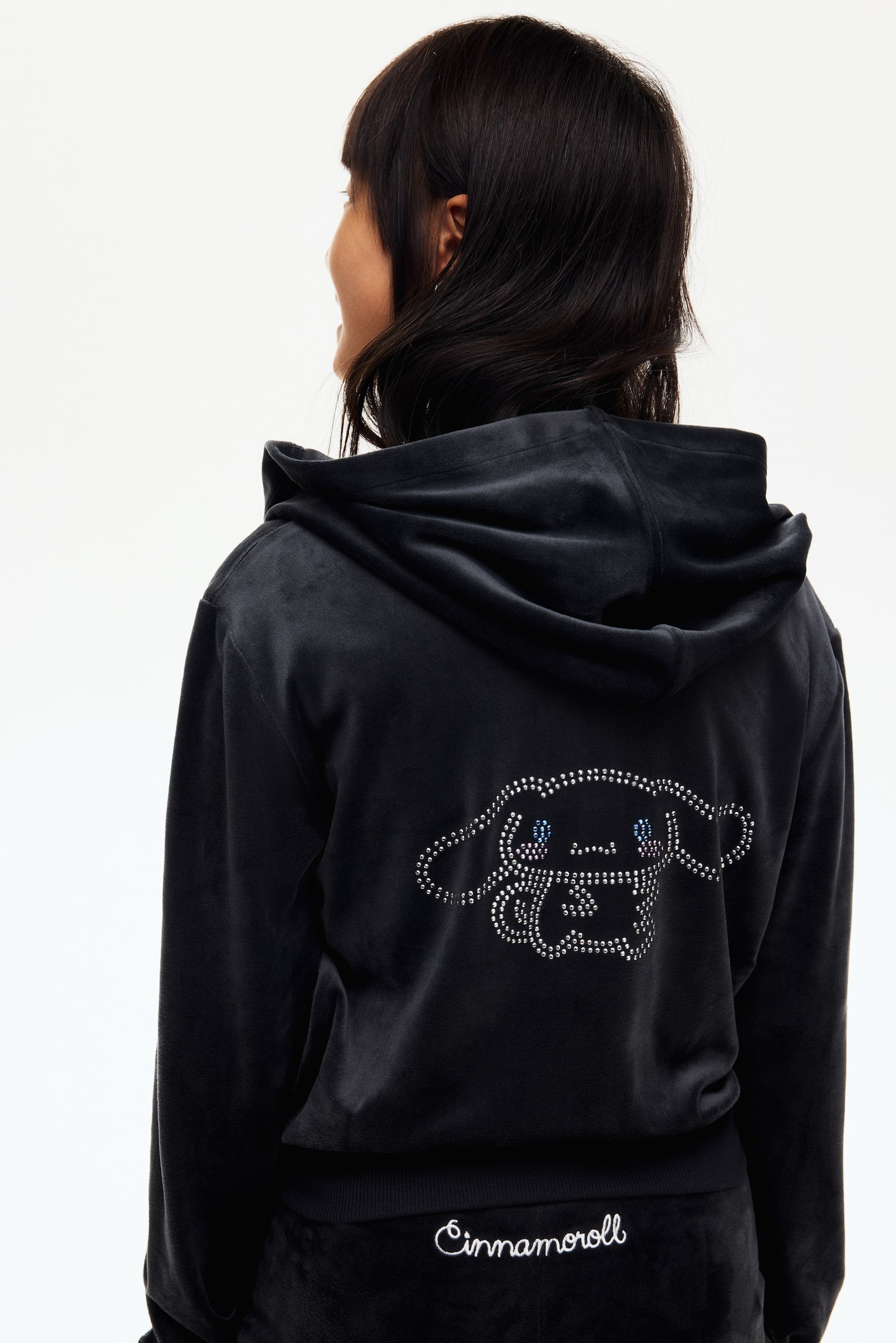 2-piece motif-detail velour set - Dark grey/Cinnamoroll/Light blue/Lilo & Stitch/White/Hello Kitty/Light blue/Cinnamoroll/Light pink/Squishmallows - 3