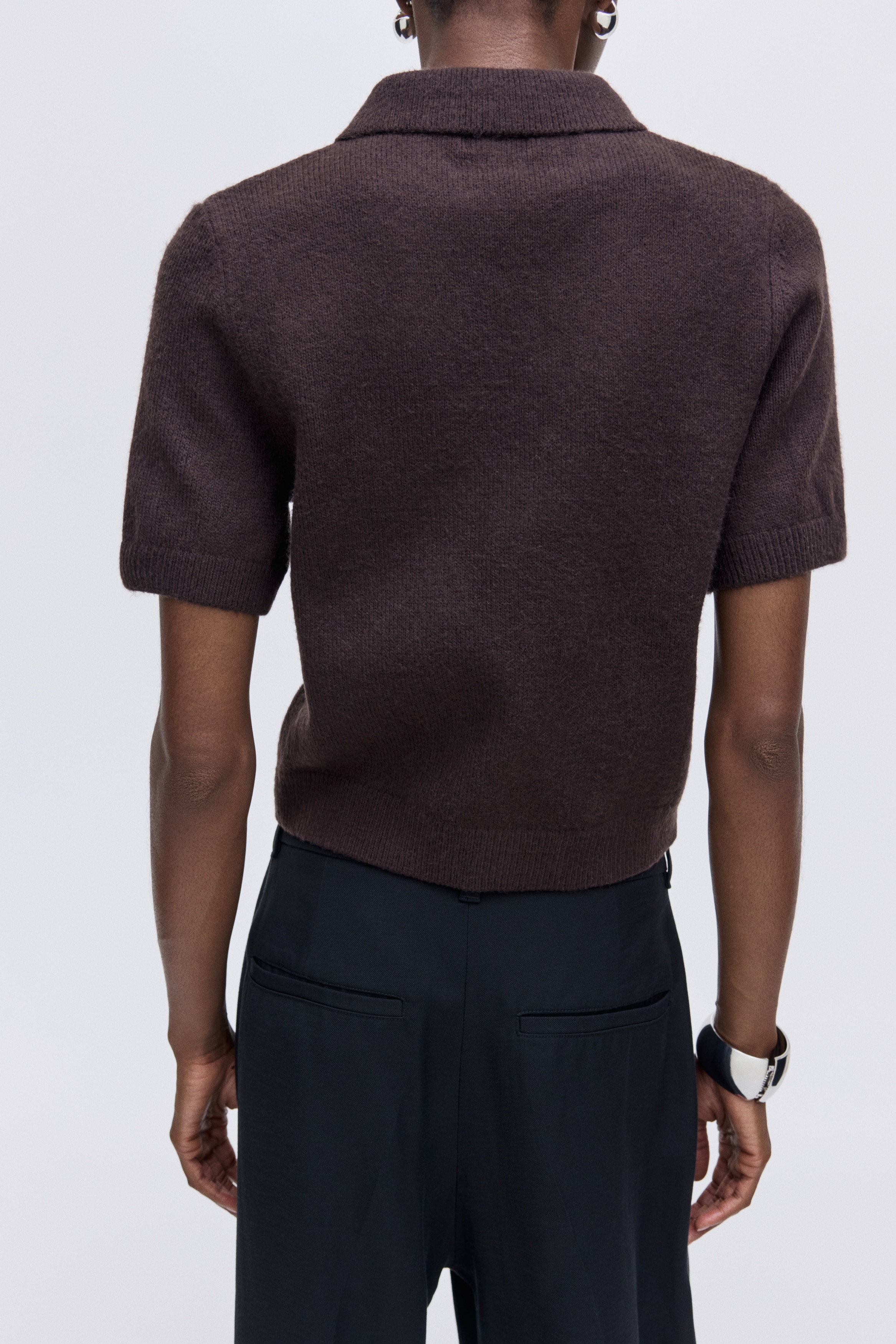Short-sleeved collared cardigan