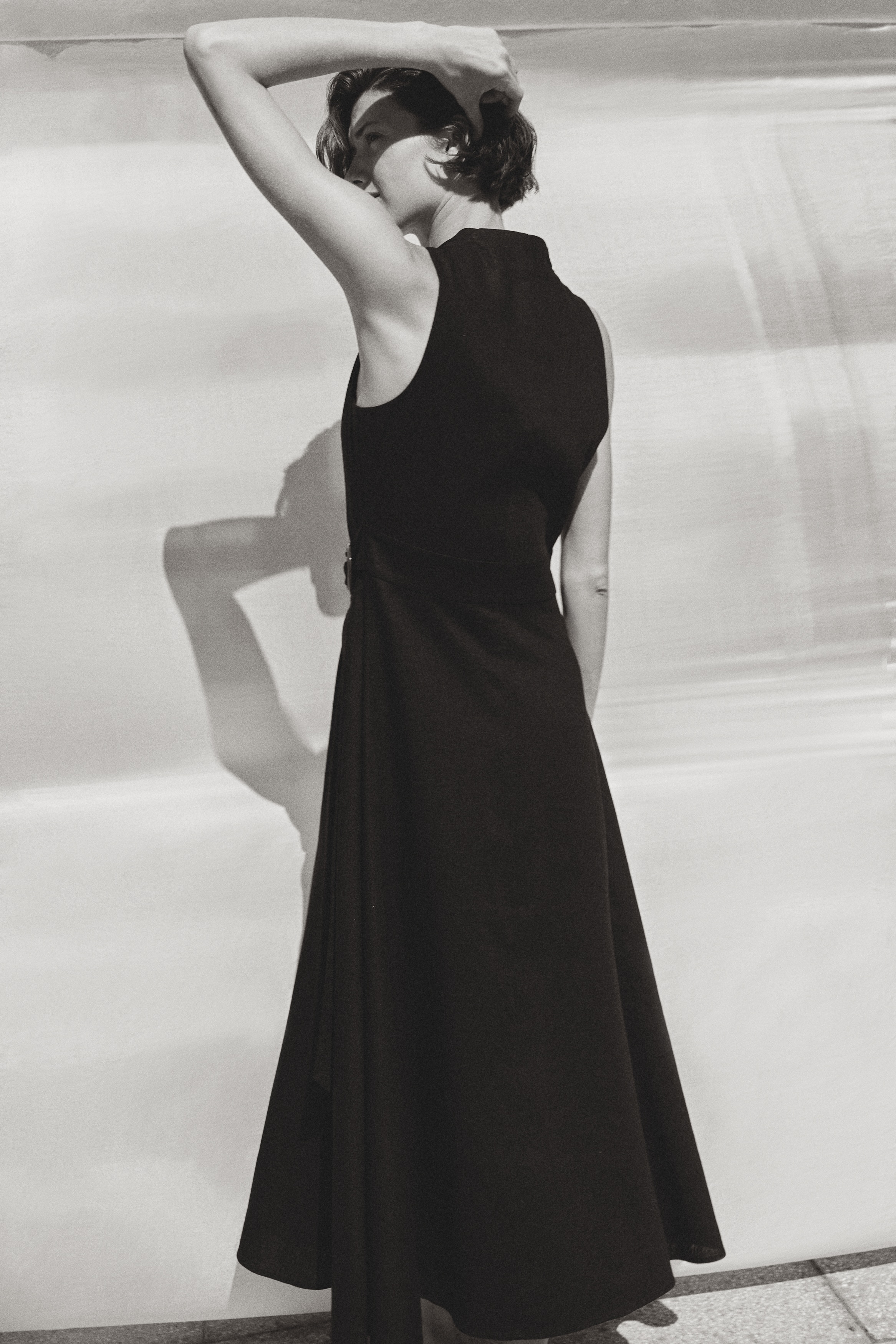black long dress h&m Ladies - Black Open-Back Maxi Dress - Size: XXL