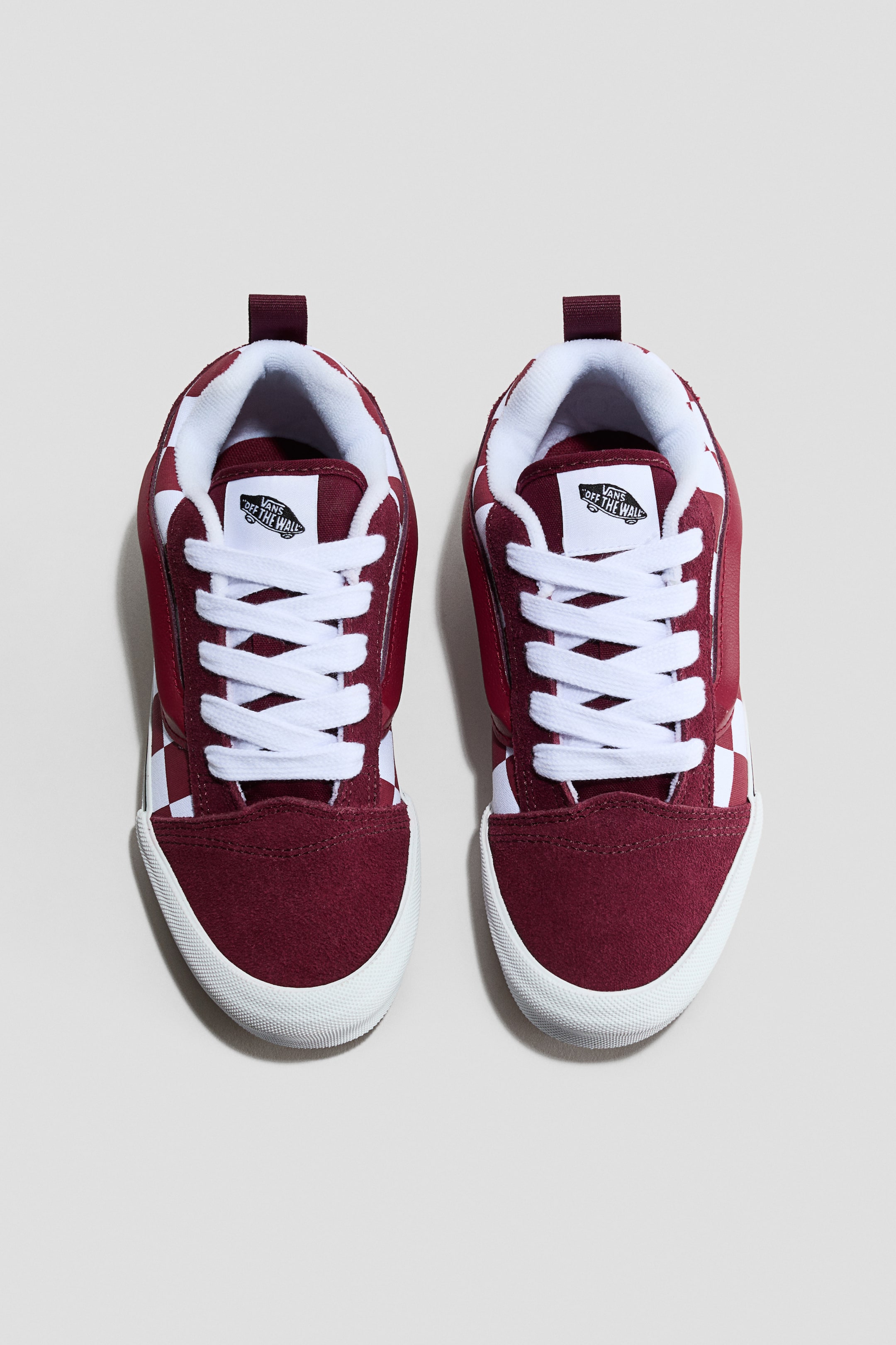 Visa större bild: Knu Skool Sneakers - Red Bright - Vans - BARN | H&M FI 2