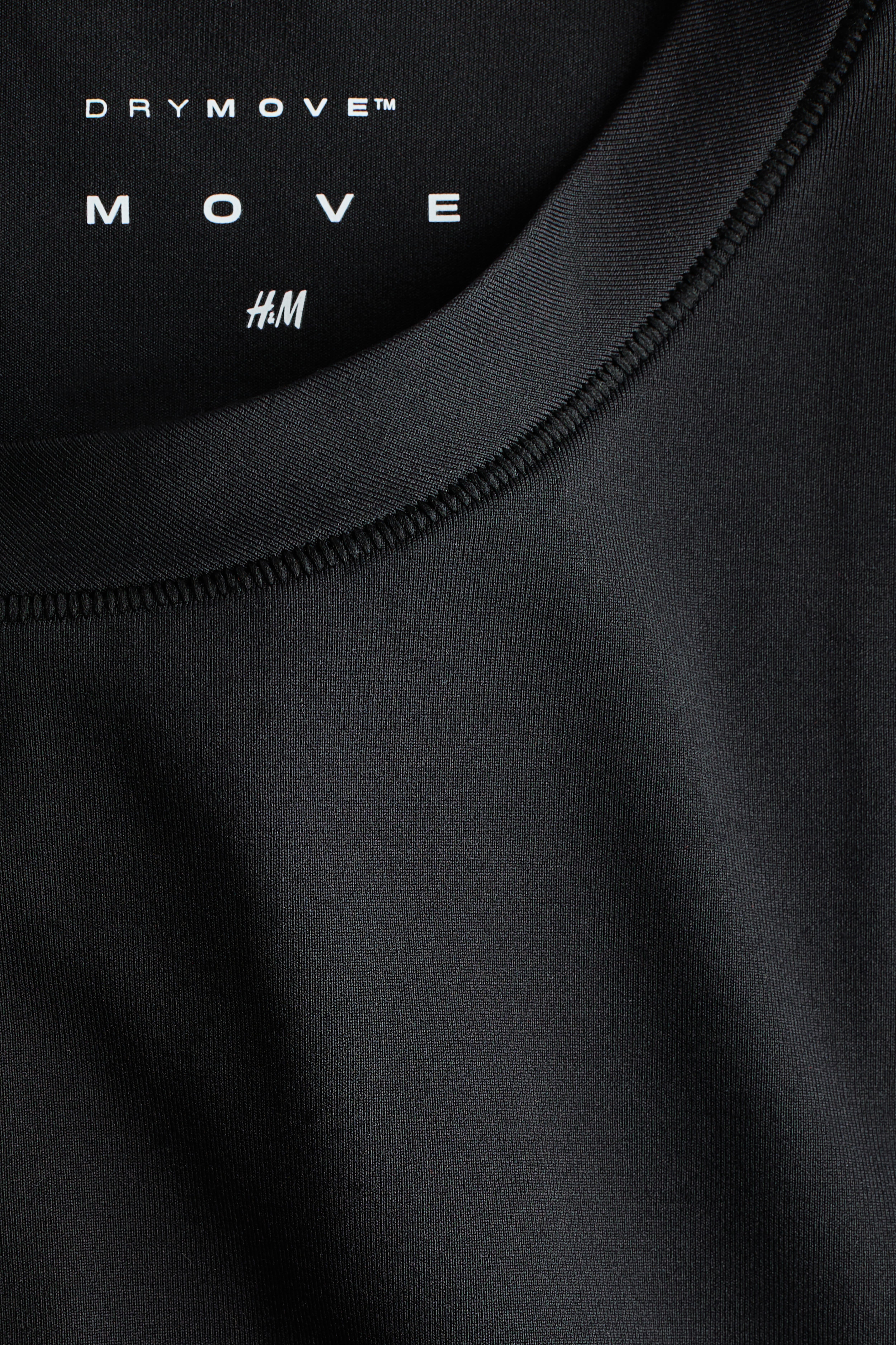 Sports Shirt with DryMove™