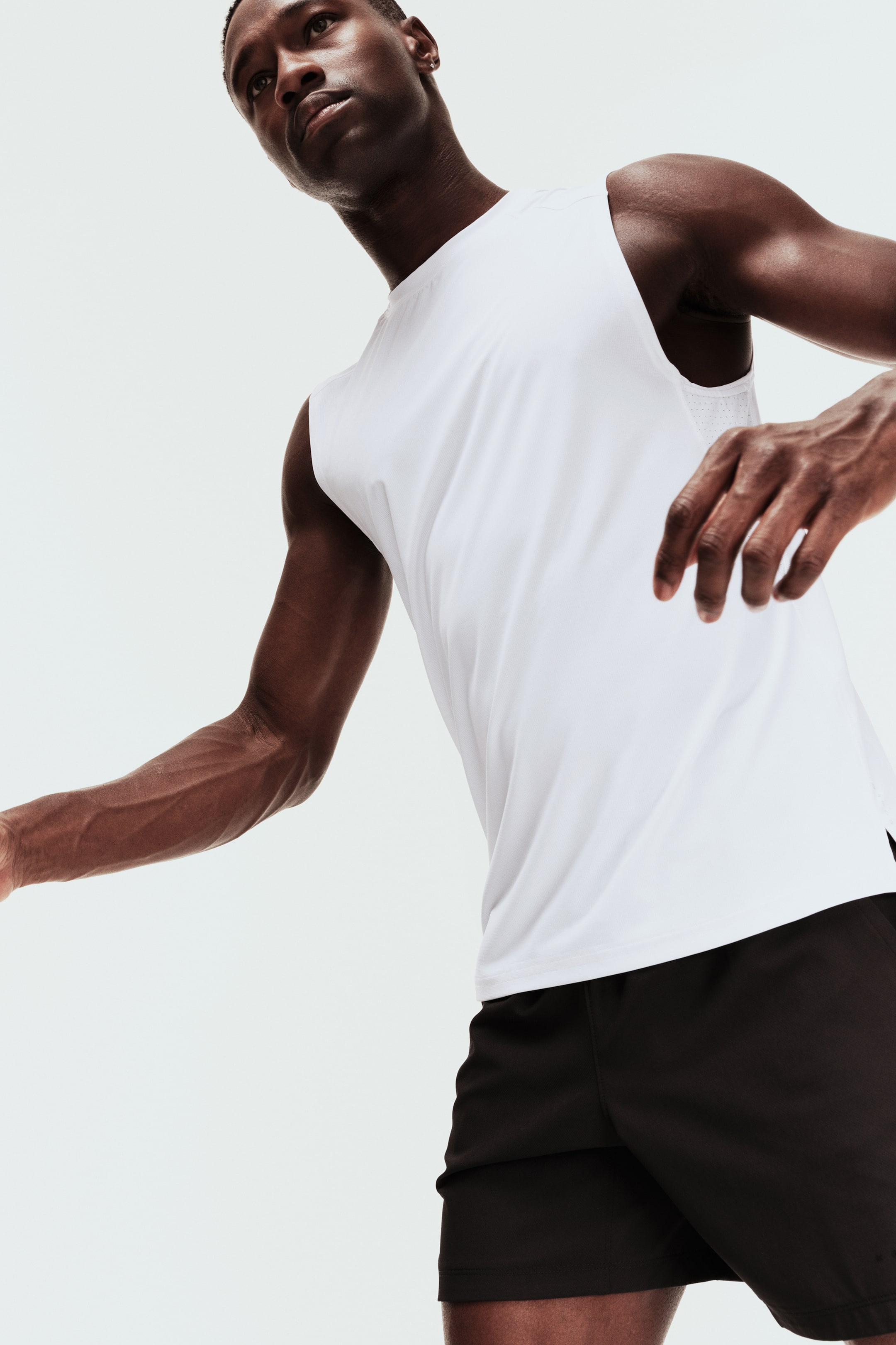 Muscle Fit Sports Tank Top with CoolMove™