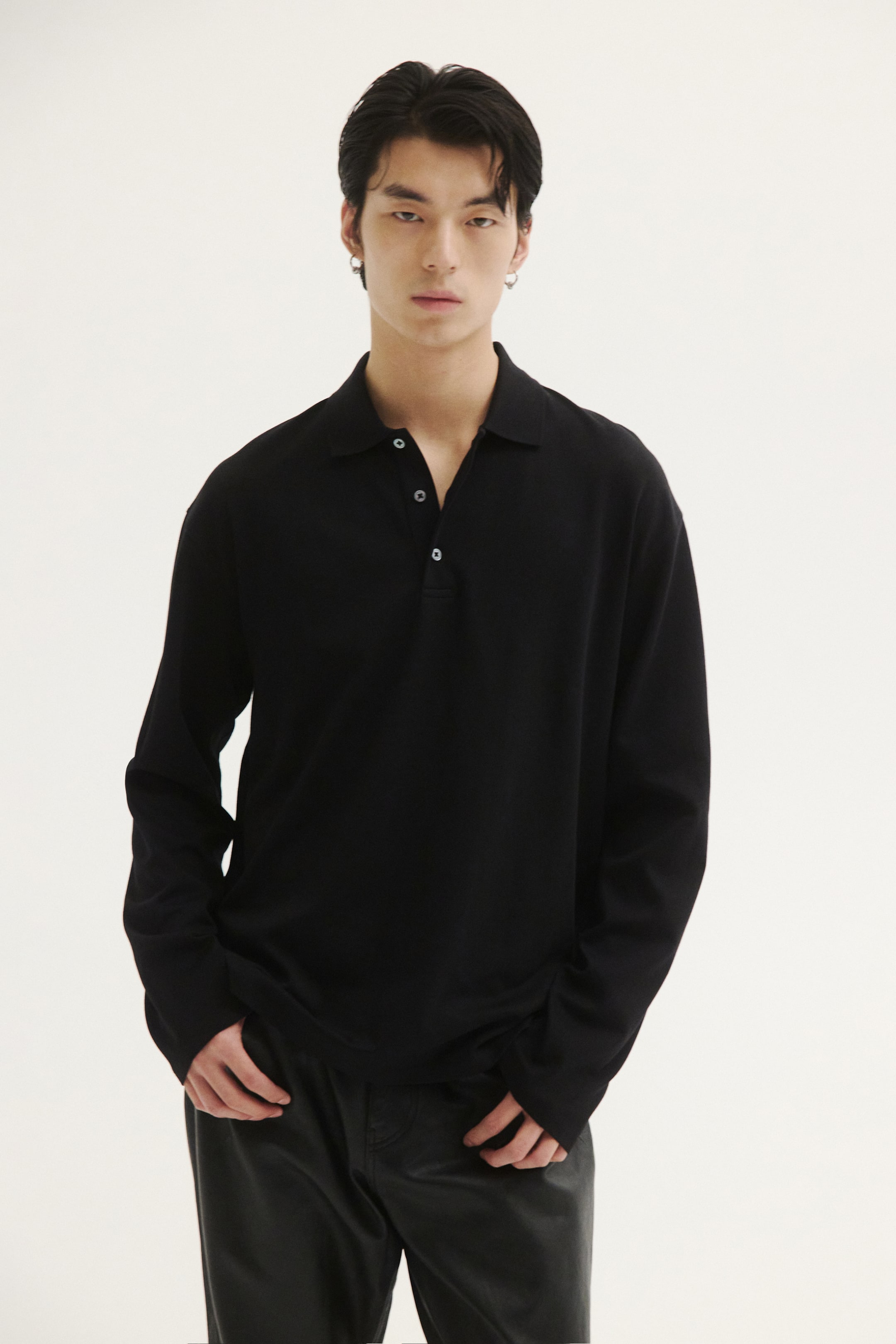 Grösseres Bild ansehen: Cooling Poloshirt mit Langarm in Regular Fit - Schwarz - HERREN | H&M CH 1