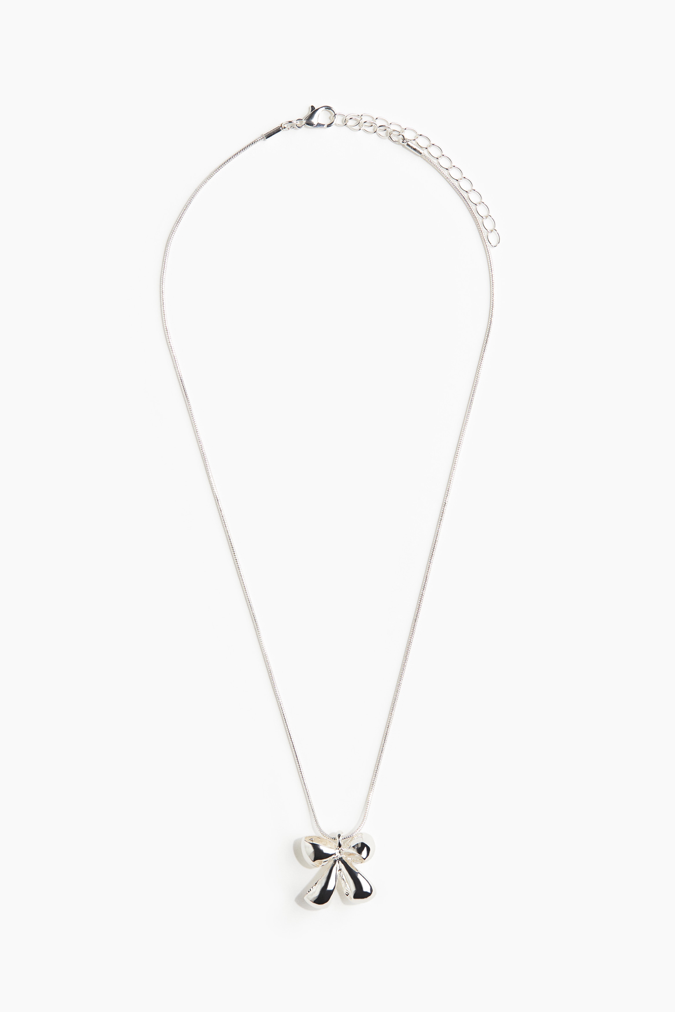 Bow-pendant necklace