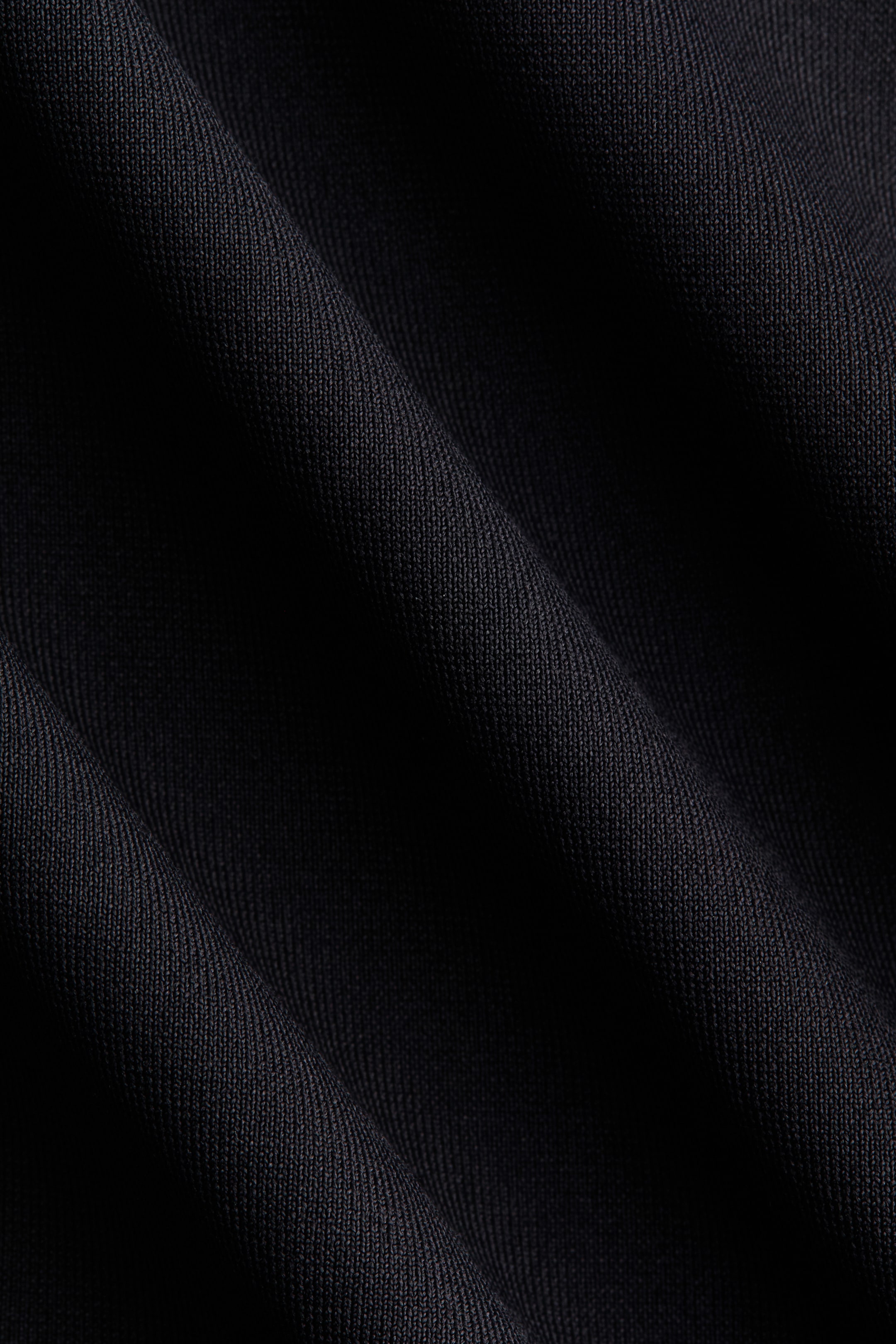 Seamless Slim-Fit Sports Top with SoftMove™