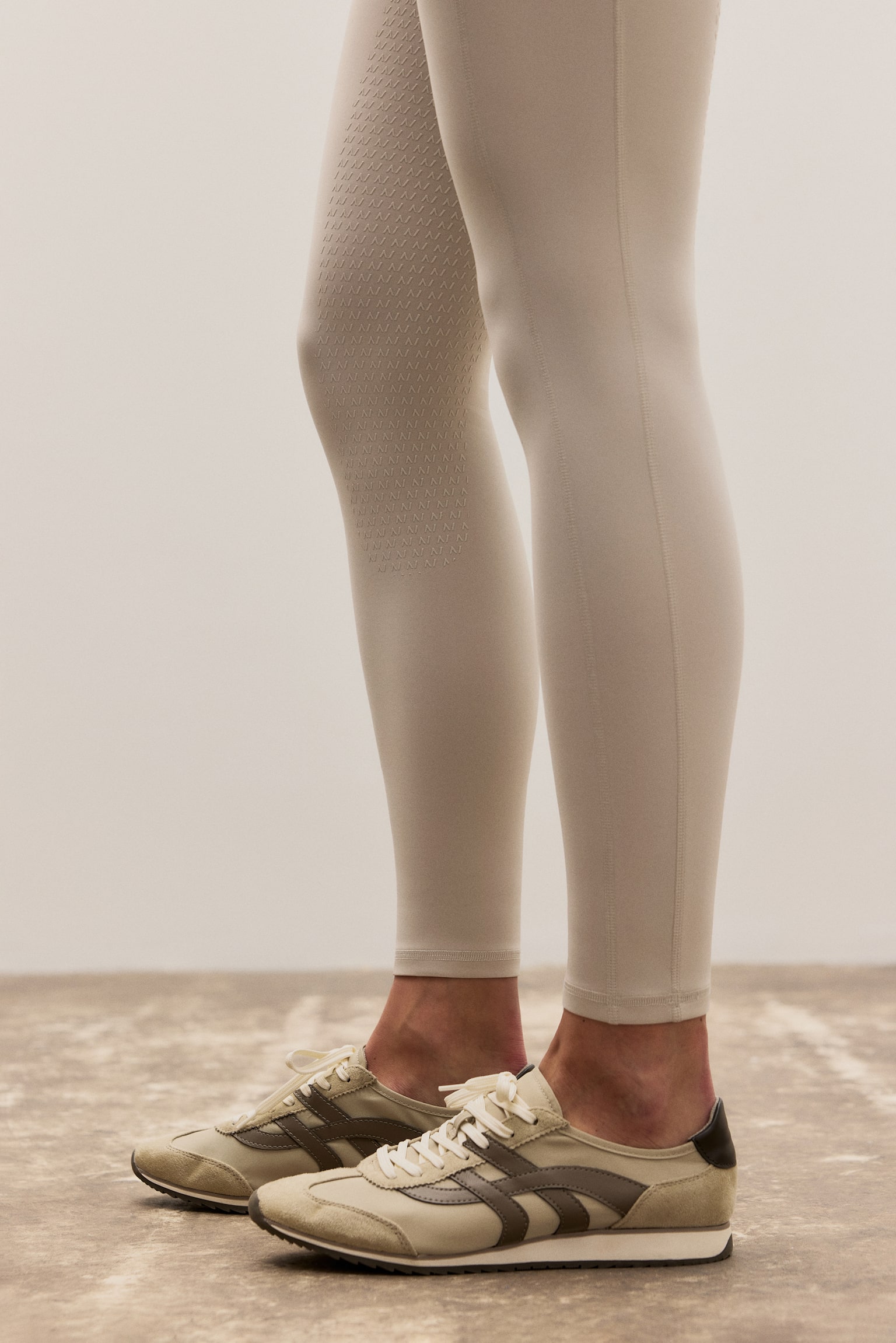 Full-grip riding leggings - Light beige/Khaki green/Navy blue/White/Warm grey/Black/Coffee bean brown - 8