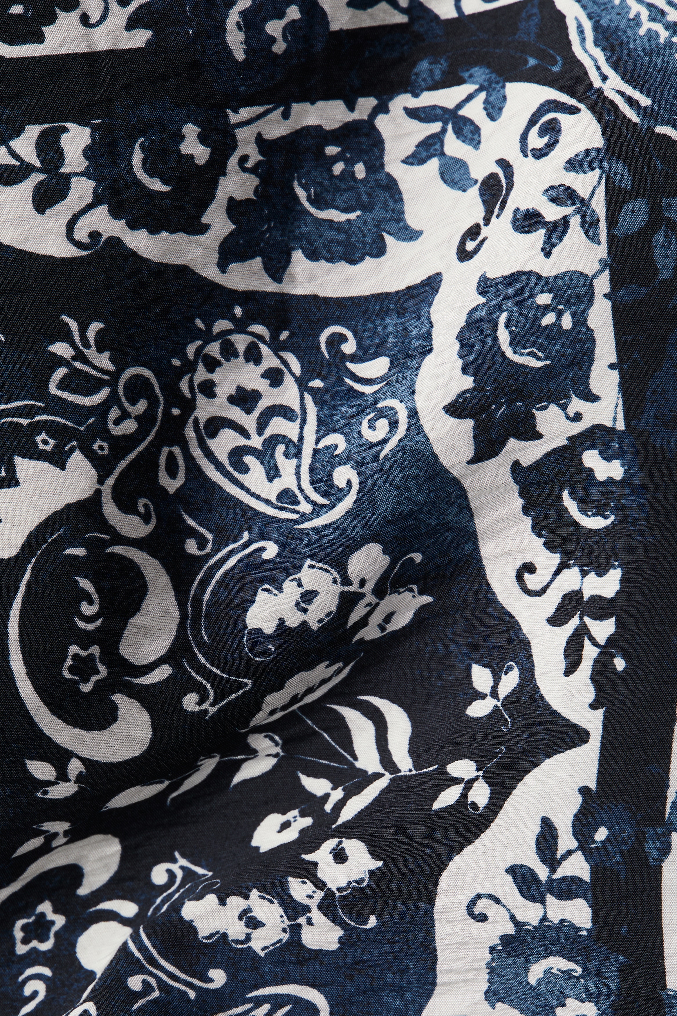 Patterned trousers