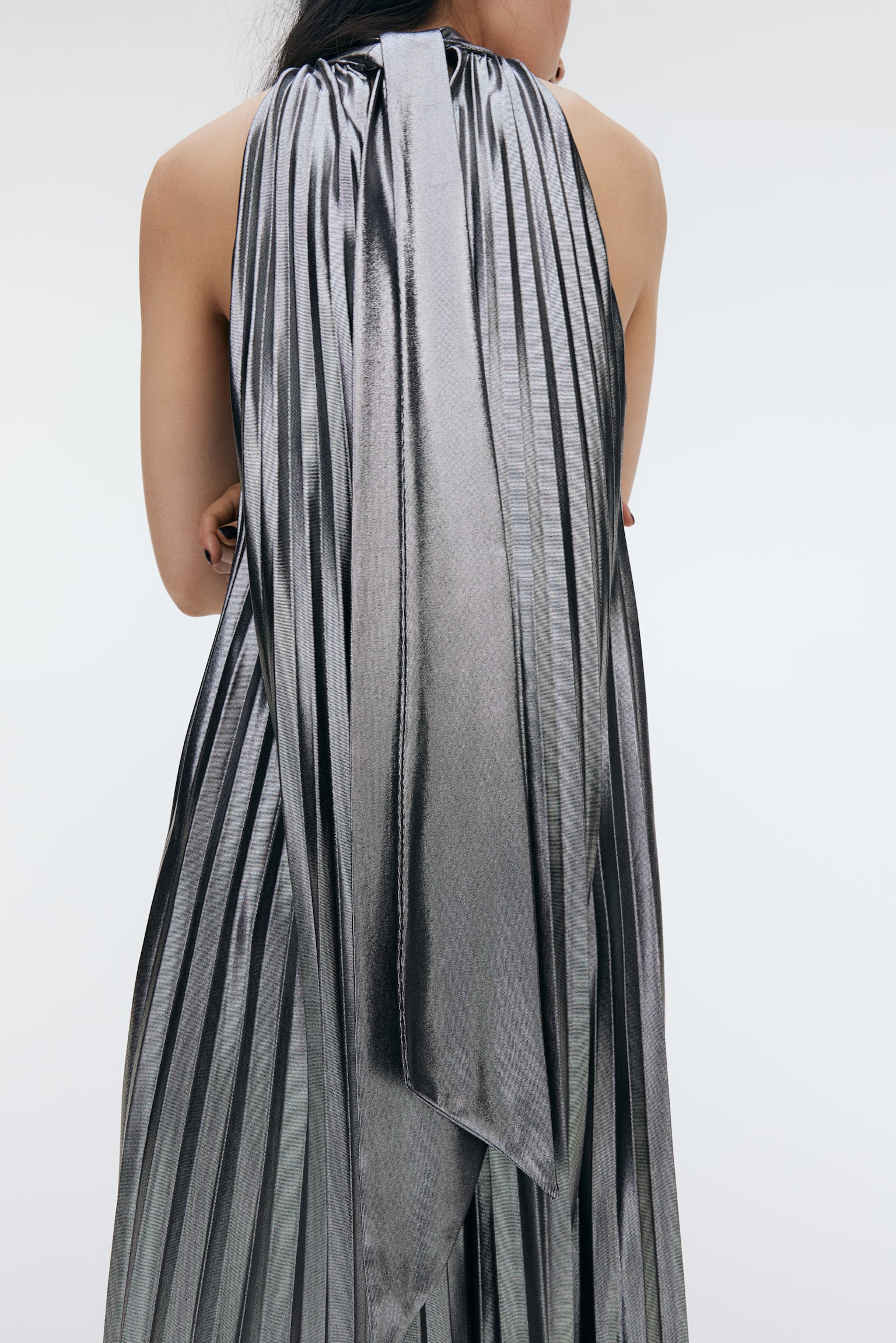 Pleated tie-neck dress - Silver-coloured - 4