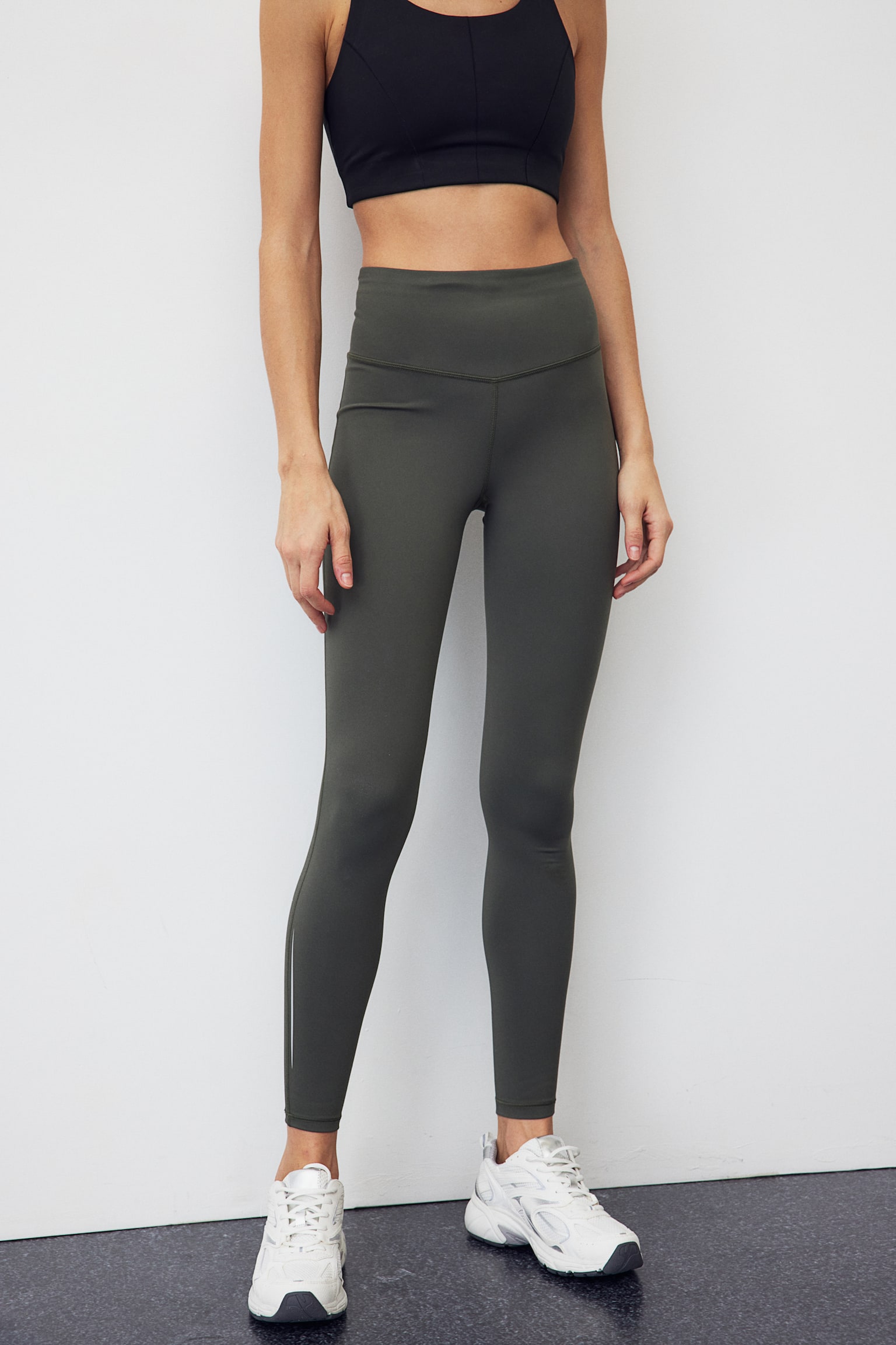 Running Leggings In DryMove™ - Dark khaki green/Black - 3