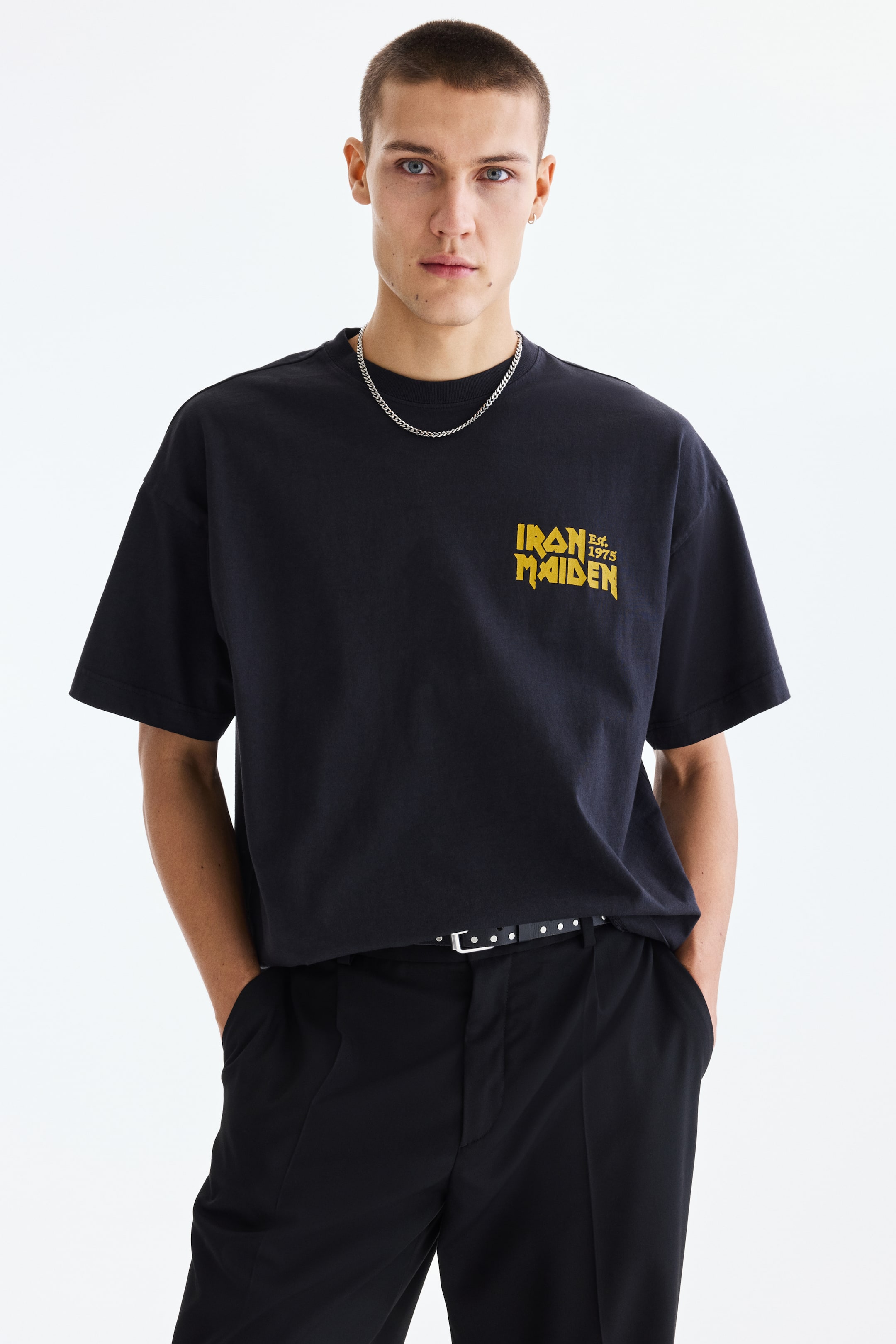 Vezi imaginea mai mare: Tricou Oversized Fit - Negru/Iron Maiden - BĂRBAŢI | H&M RO 1