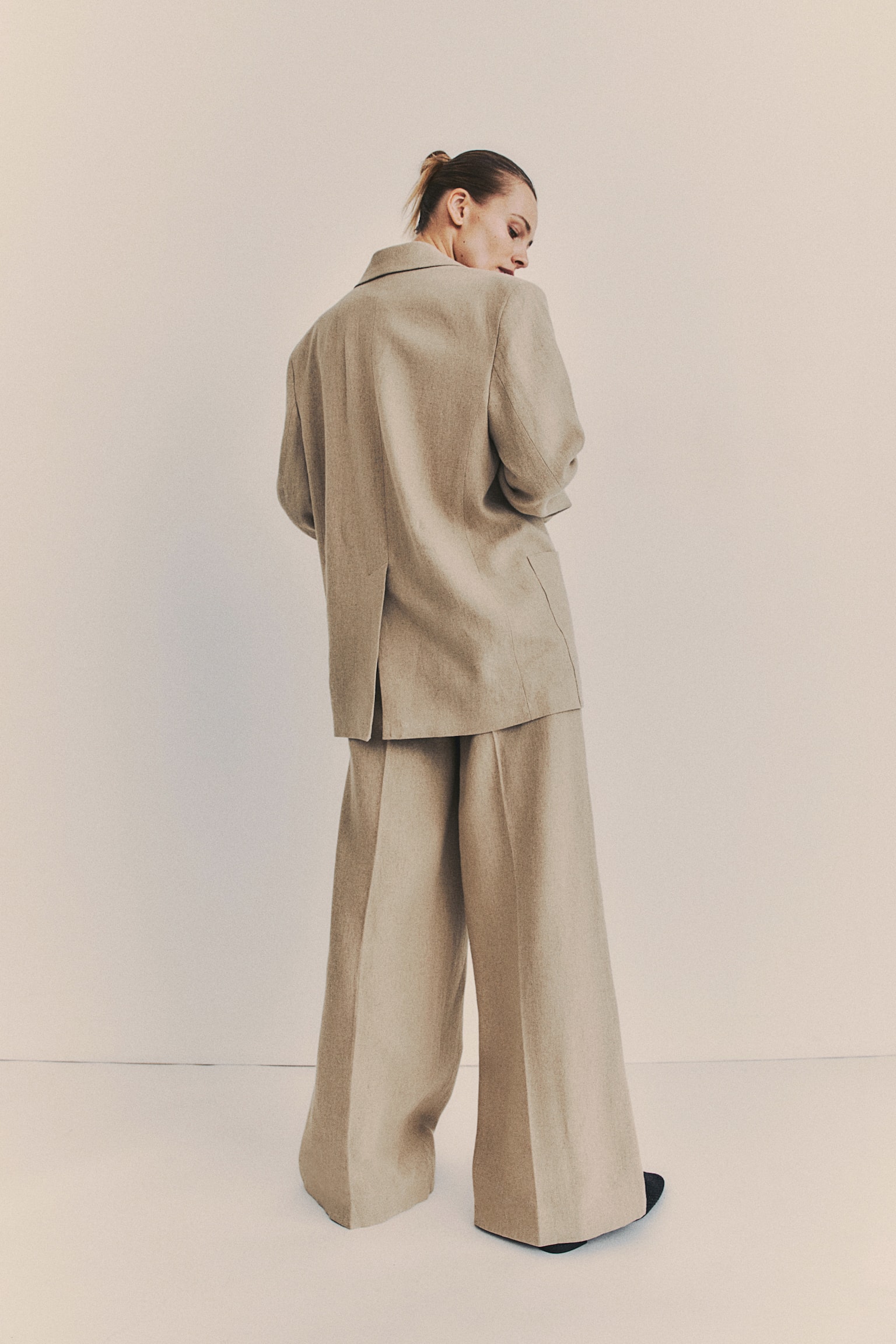 Tailored Linen Pants - Beige/Light beige/Black - 3