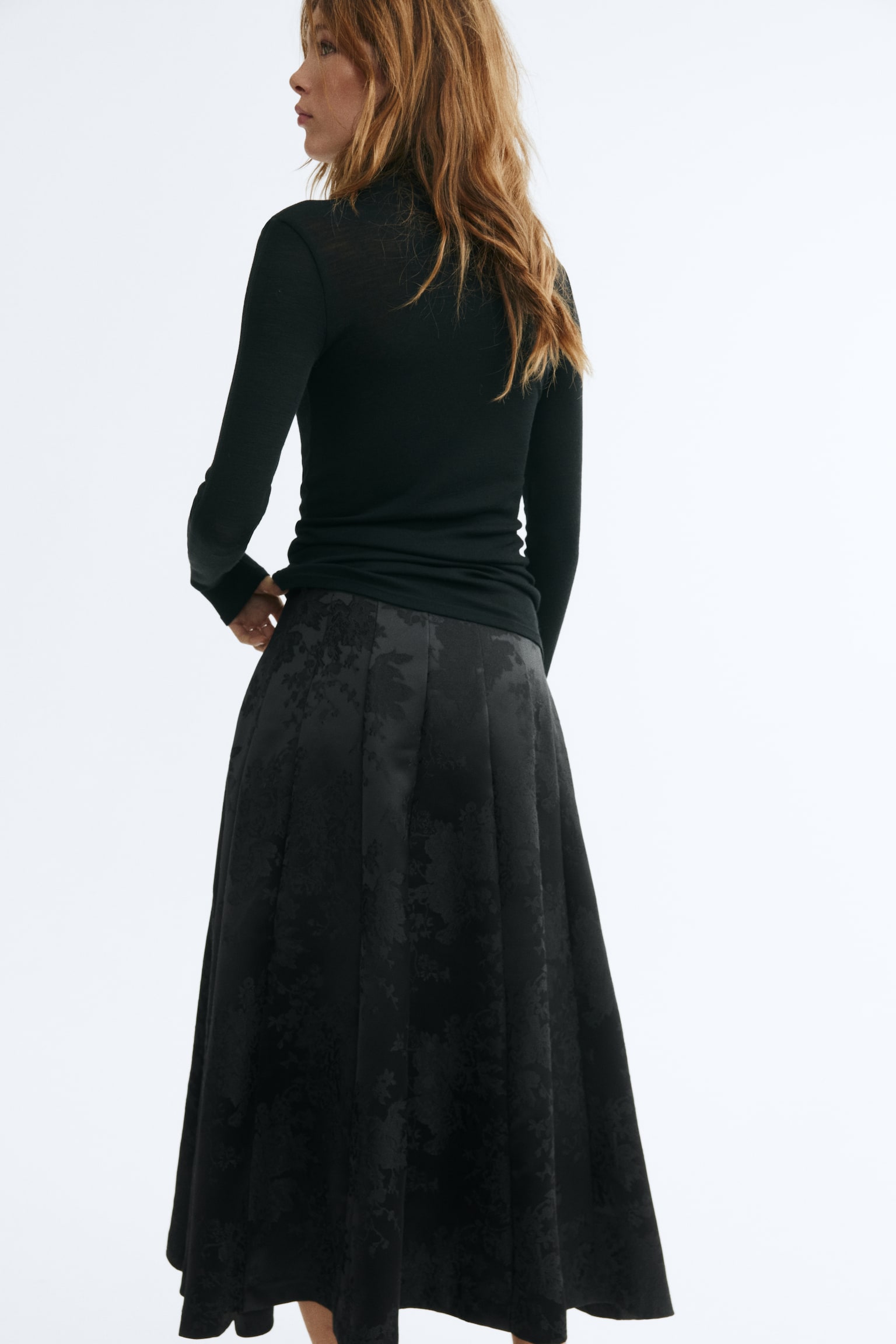 Женская юбка H&M A-Line Brocade, цвет: Чёрный — фото 5